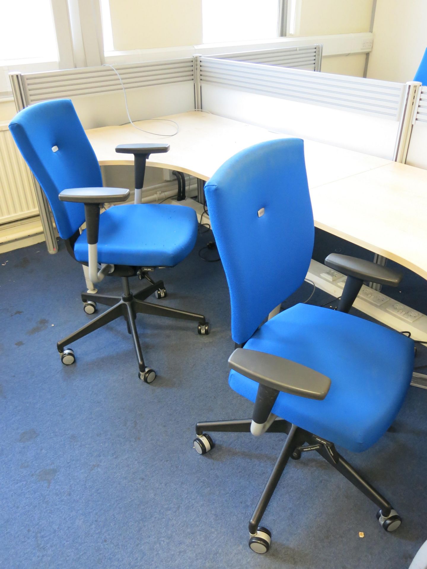 * 4 Person desk pod by Senator with 4 x Senator blue upholstered operators chairs - Image 3 of 4