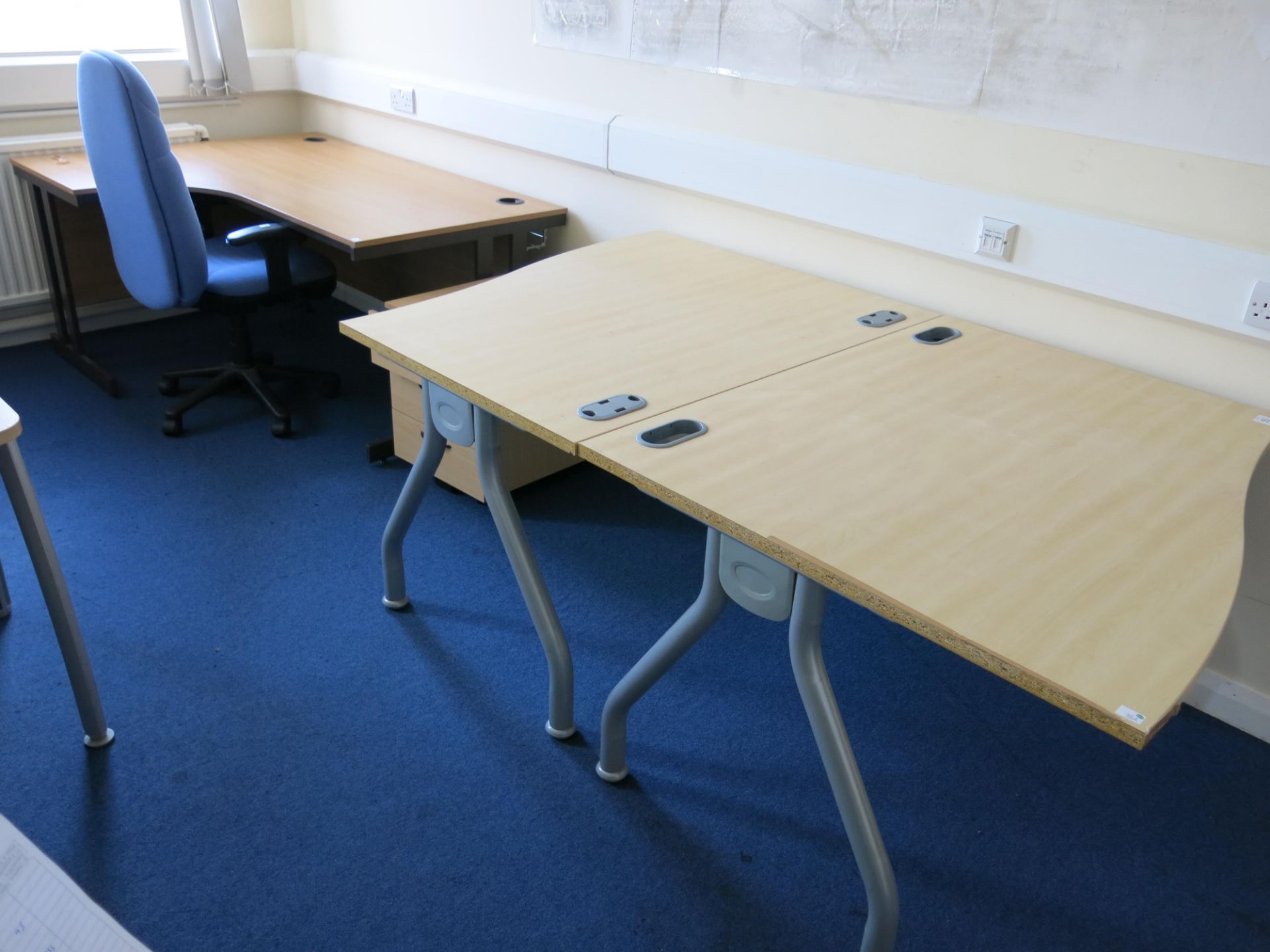 * 2 x L-shaped desks, 2 x wavy edge desks with tubular legs, pedestal drawer unit and a high back