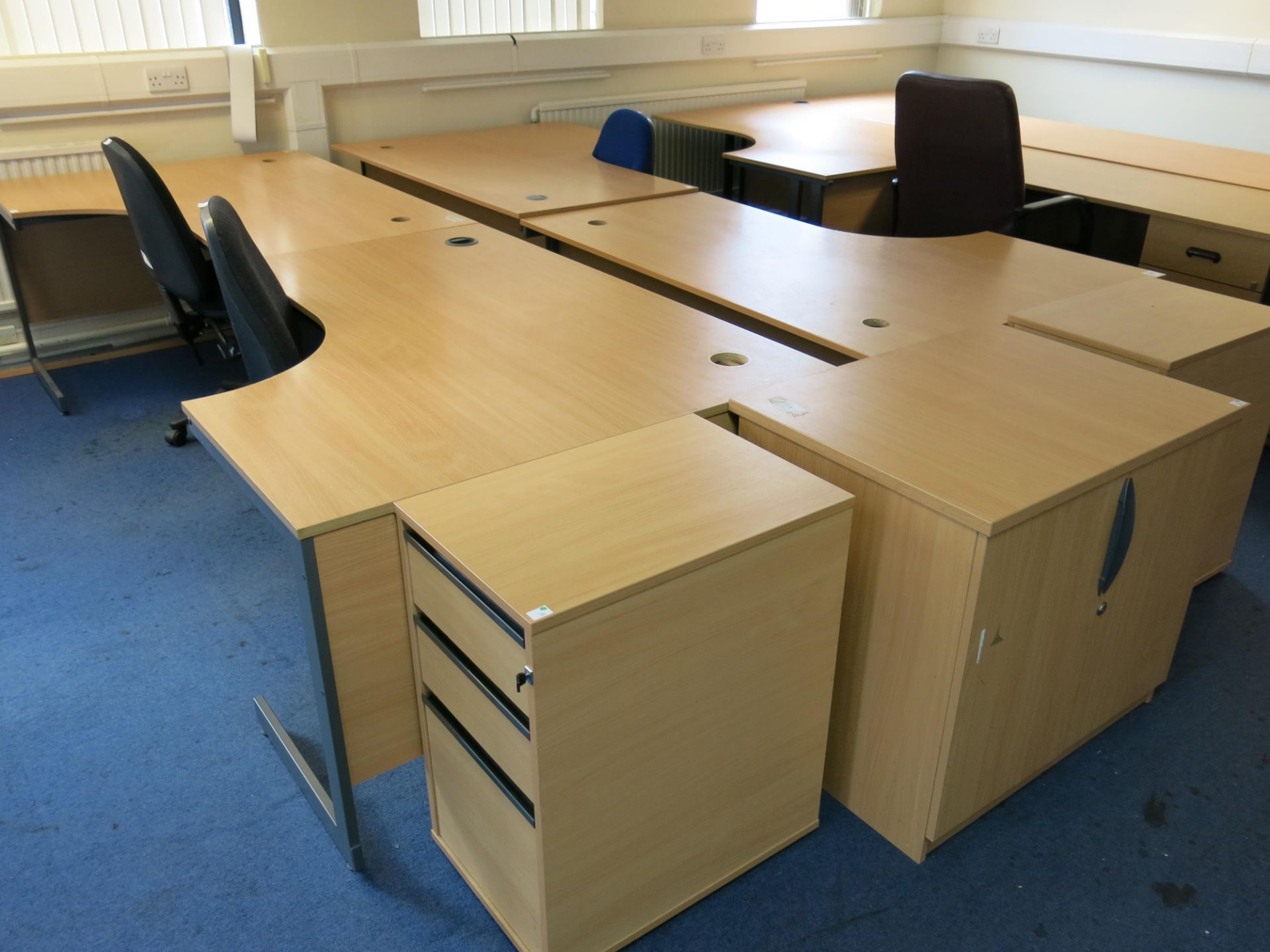 * 4 x L-shaped desks, 2 x pedestal drawer units, 2 x charcoal operators chairs, a blue chair and a - Image 2 of 3