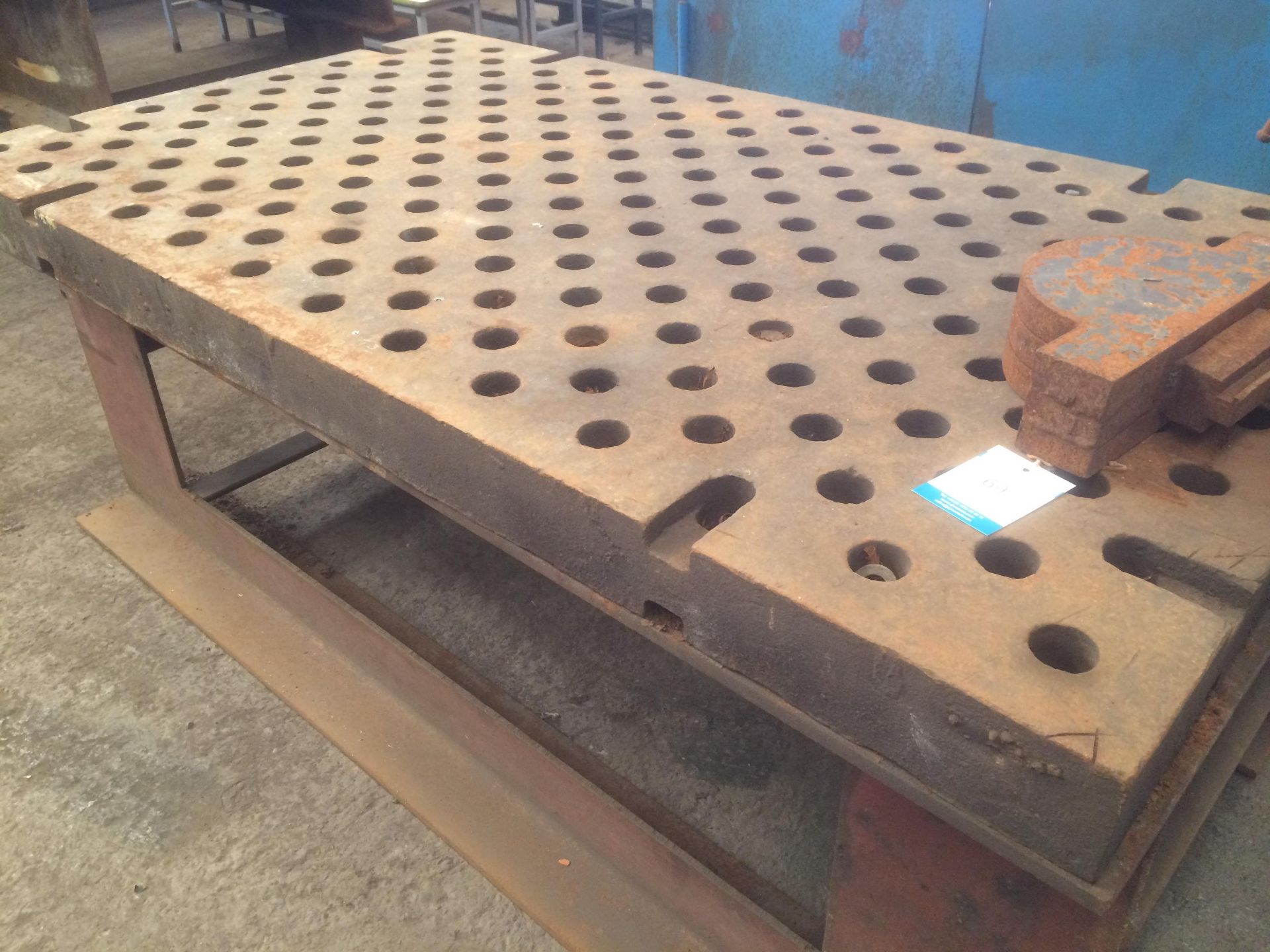 * Cast iron welding table, the top 183 x 104 x 10cm. Please note there is a £5 + VAT Lift Out Fee on - Image 2 of 2