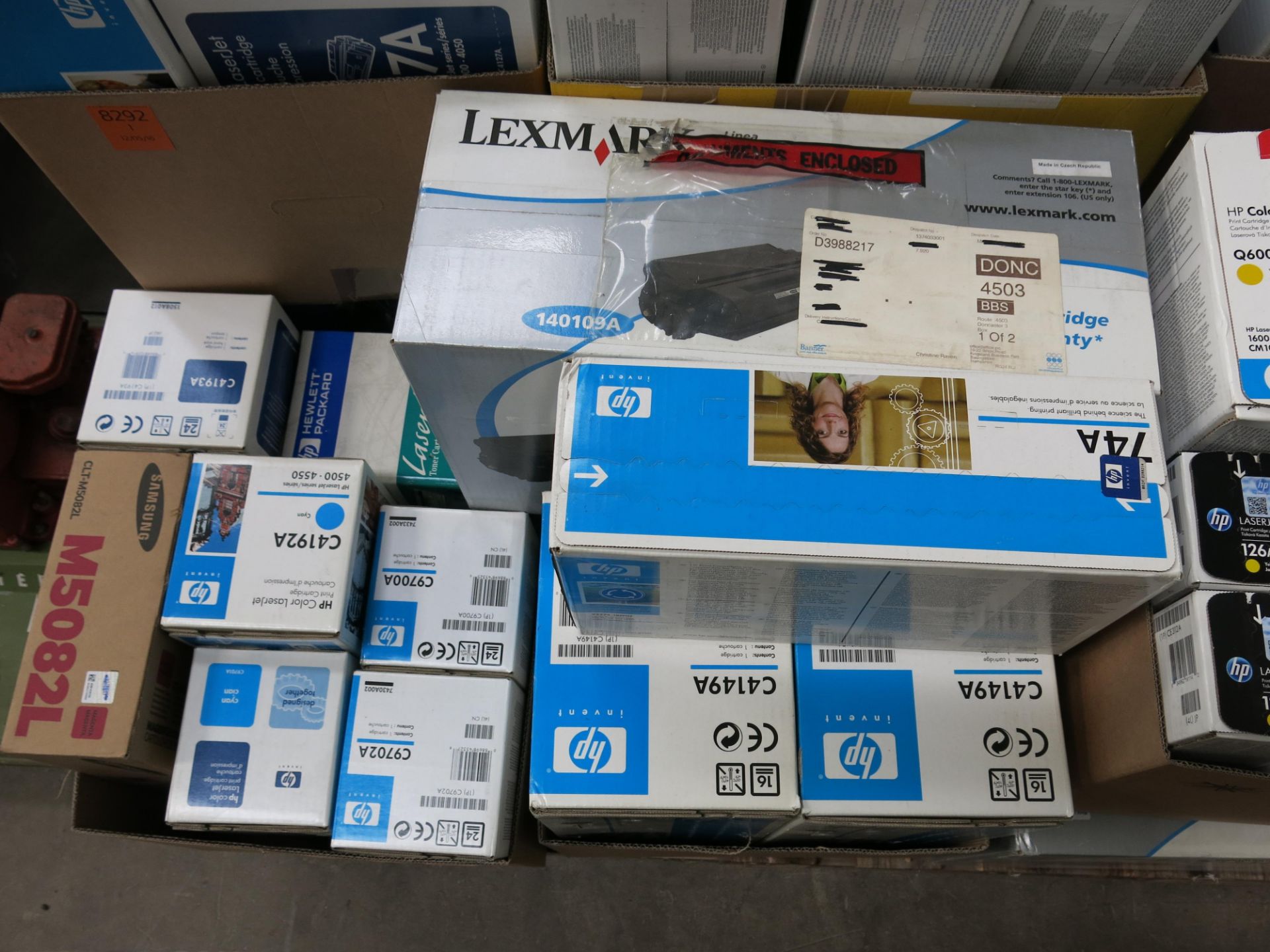 A pallet to include various branded/unbranded toners, HP, Lexmark, Canon, Samsung; unused, boxed. - Image 3 of 5