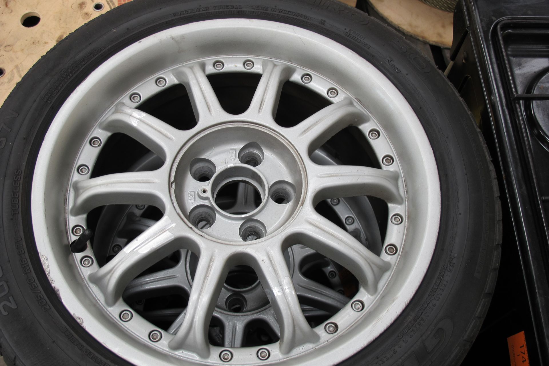Set of four alloy wheels & tyres, 205/50 ZR16 - Image 5 of 5