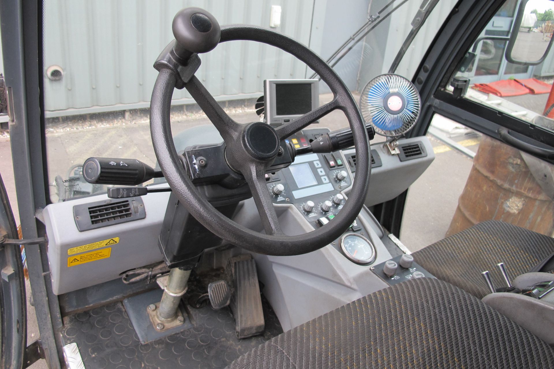 * 2011 Hako City Master 2000 Euro V Left Hand Drive Street Sweeper with air conditioning, comfort - Image 14 of 15