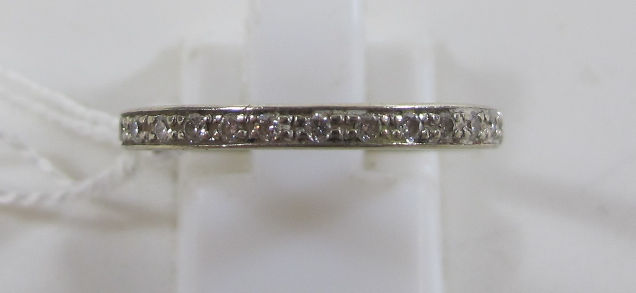 This is a Timed Online Auction on Bidspotter.co.uk, Click here to bid. 9ct gold diamond set half