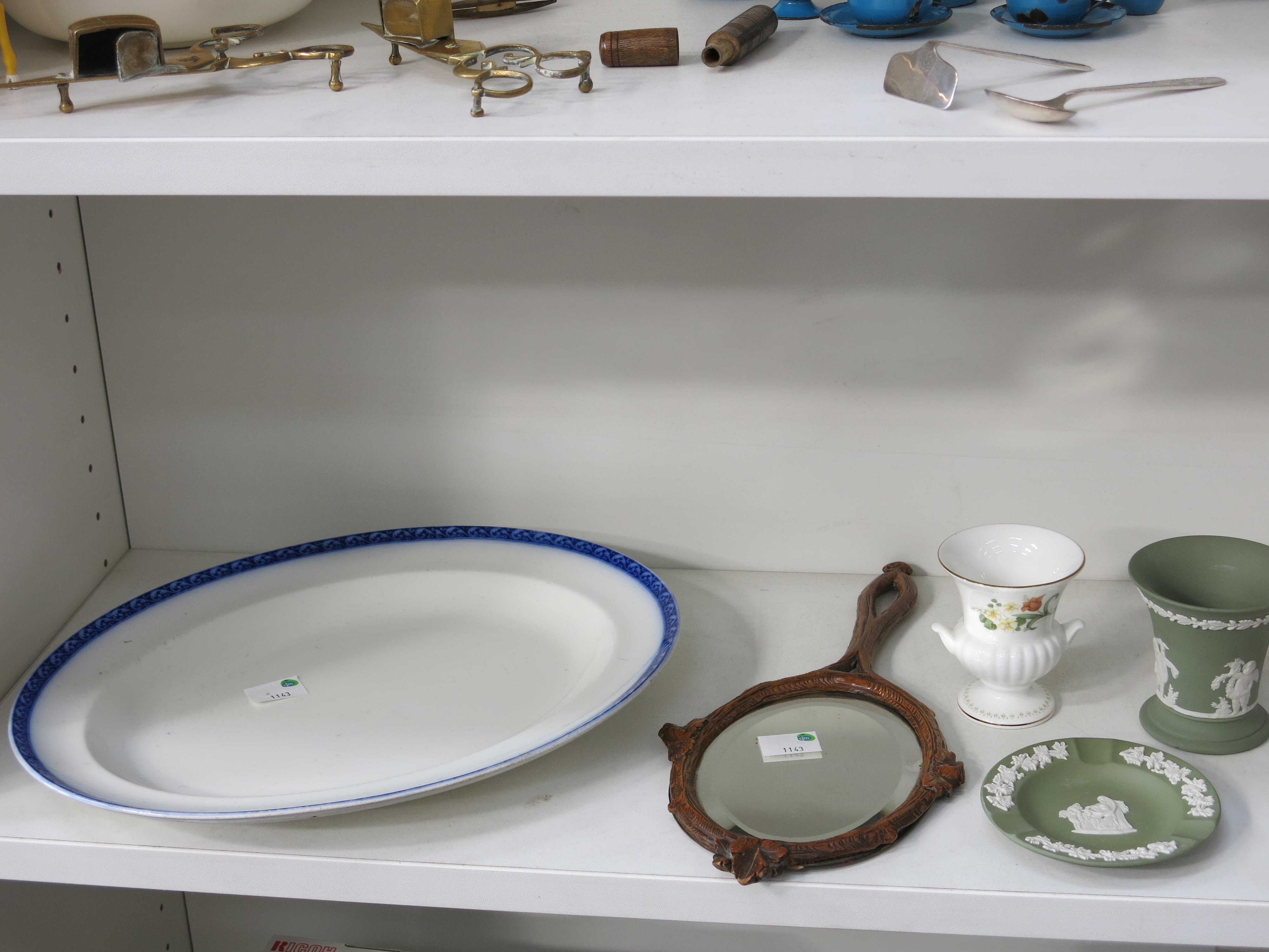 This is a Timed Online Auction on Bidspotter.co.uk, Click here to bid. Two shelves of mixed ceramics - Image 4 of 5