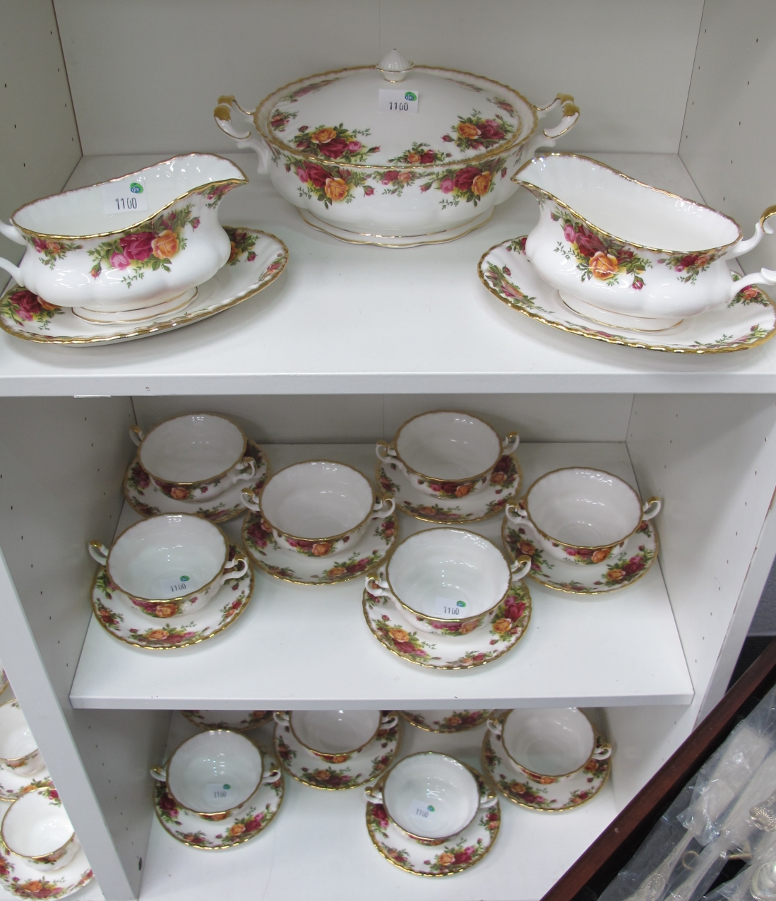 This is a Timed Online Auction on Bidspotter.co.uk, Click here to bid. Royal Albert - Old Country - Image 3 of 5