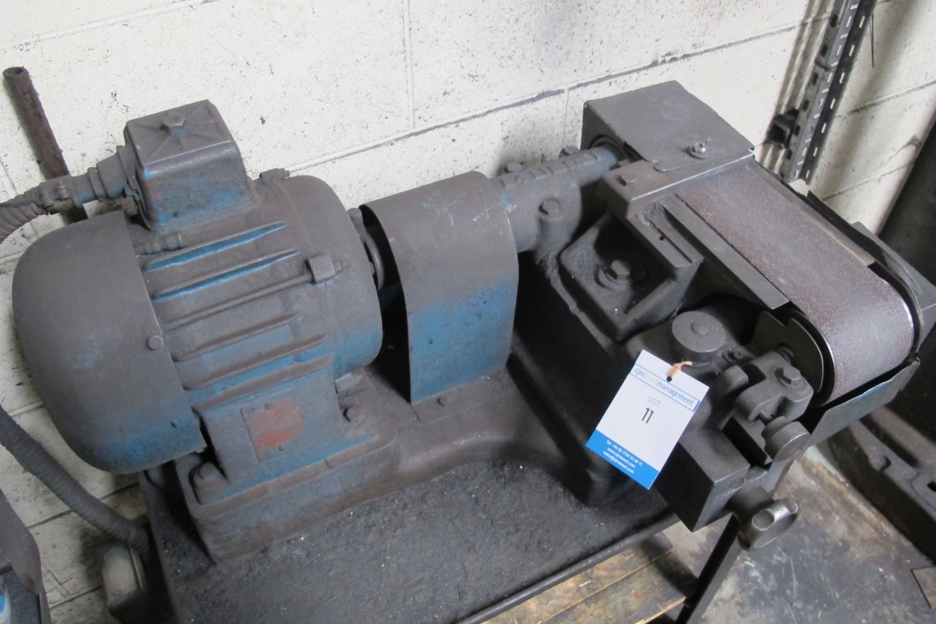 * A4 Belt Linisher; 3 phase; c/w Stand. Please note there is a £10 + VAT Lift Out Fee on this lot - Image 2 of 2