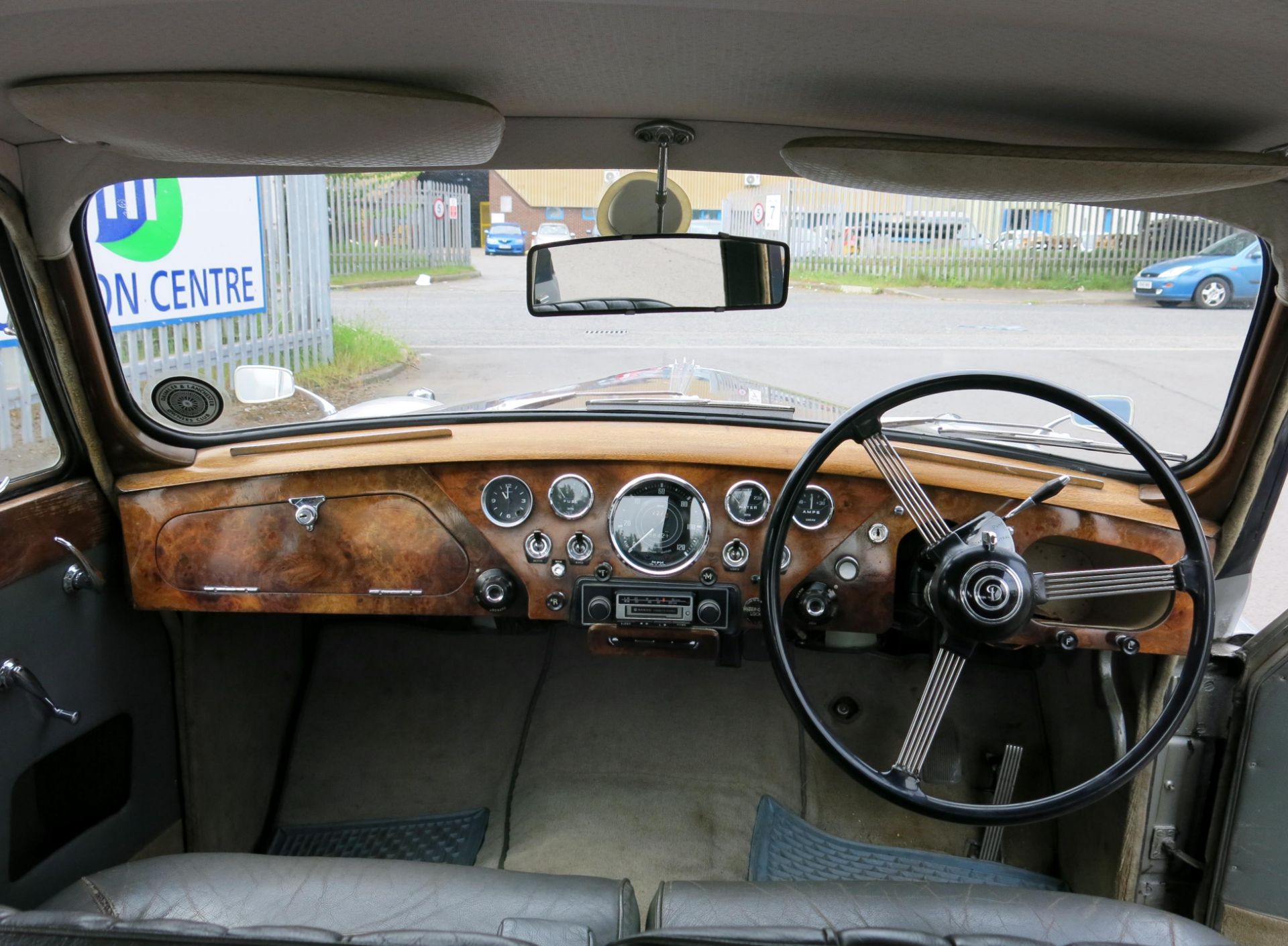 1960 Daimler Majestic WFU 641. 66421 miles. 3794cc. Blue & silver coachwork with full black - Image 13 of 28