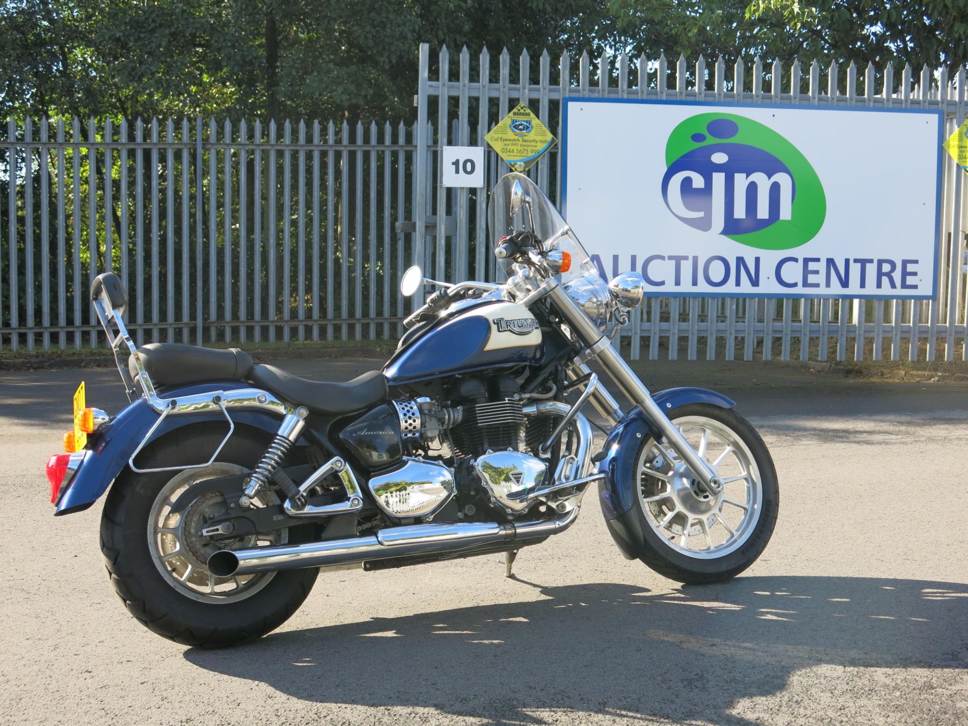 For sale on behalf of executors: Triumph Bonneville America 865cc, 5 speed gearbox - Image 16 of 19