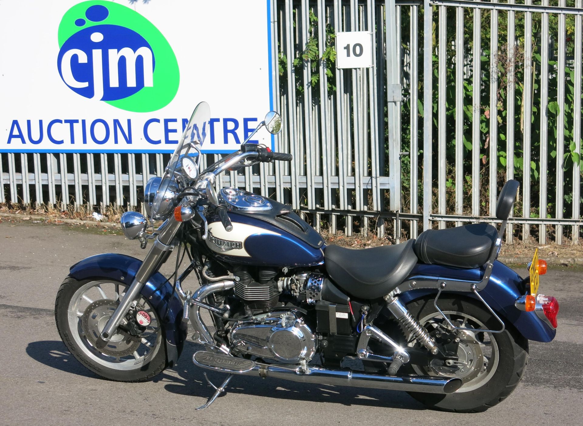 For sale on behalf of executors: Triumph Bonneville America 865cc, 5 speed gearbox - Image 18 of 19