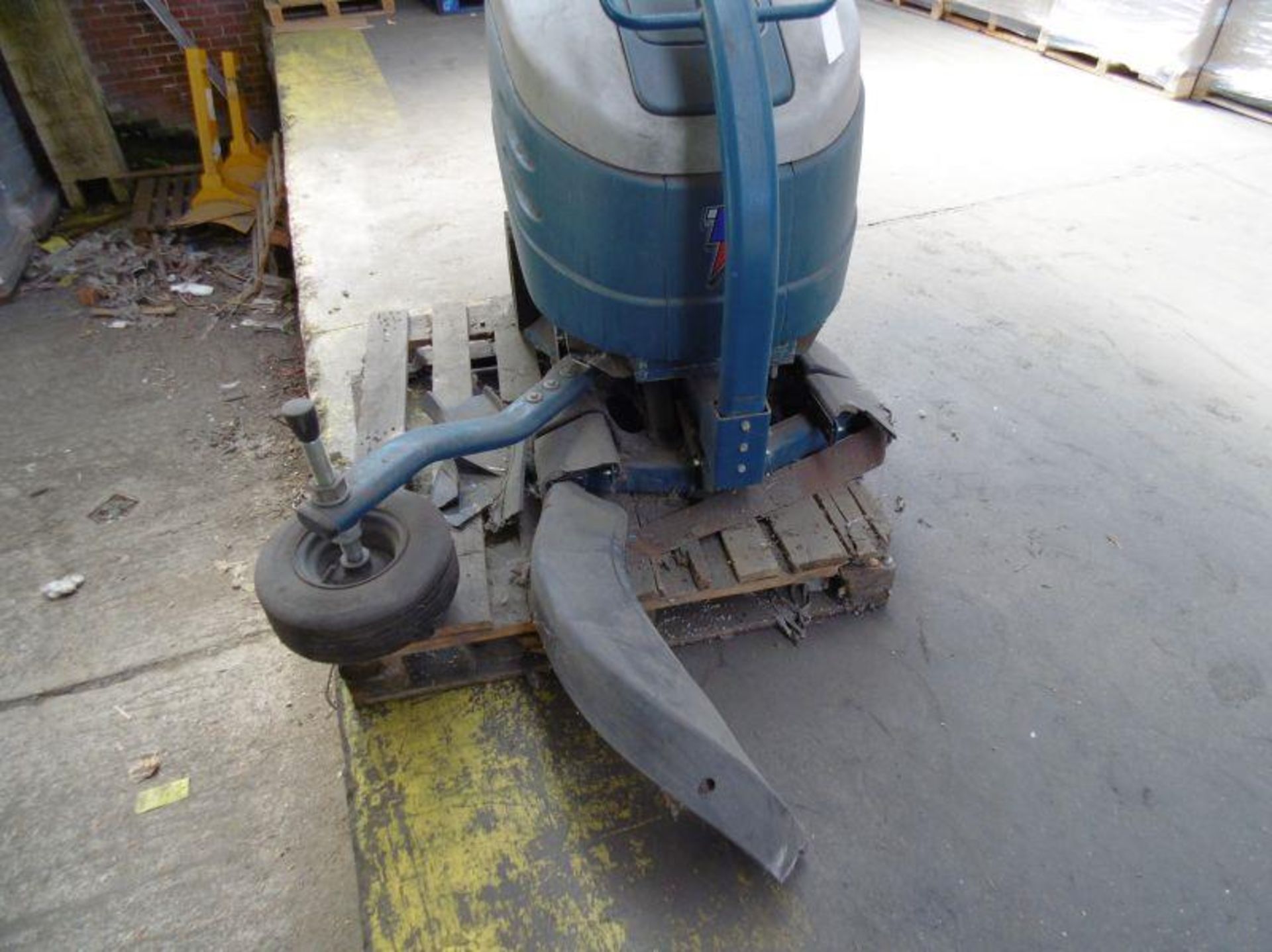 * Robopac Robot Stretch Wrapper (spares or repair), YOM 2006, type 2002PFS, serial number KN/074193. - Image 6 of 7