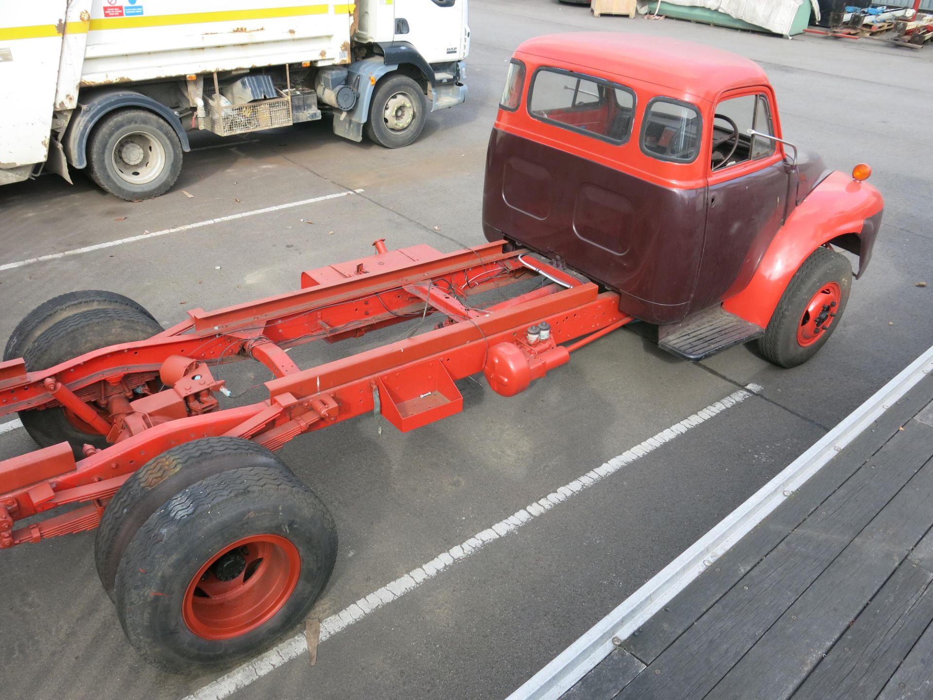 * Bedford J Type 3.57 tonne recovery truck (incomplete restoration project). Registration Q384 - Image 31 of 43