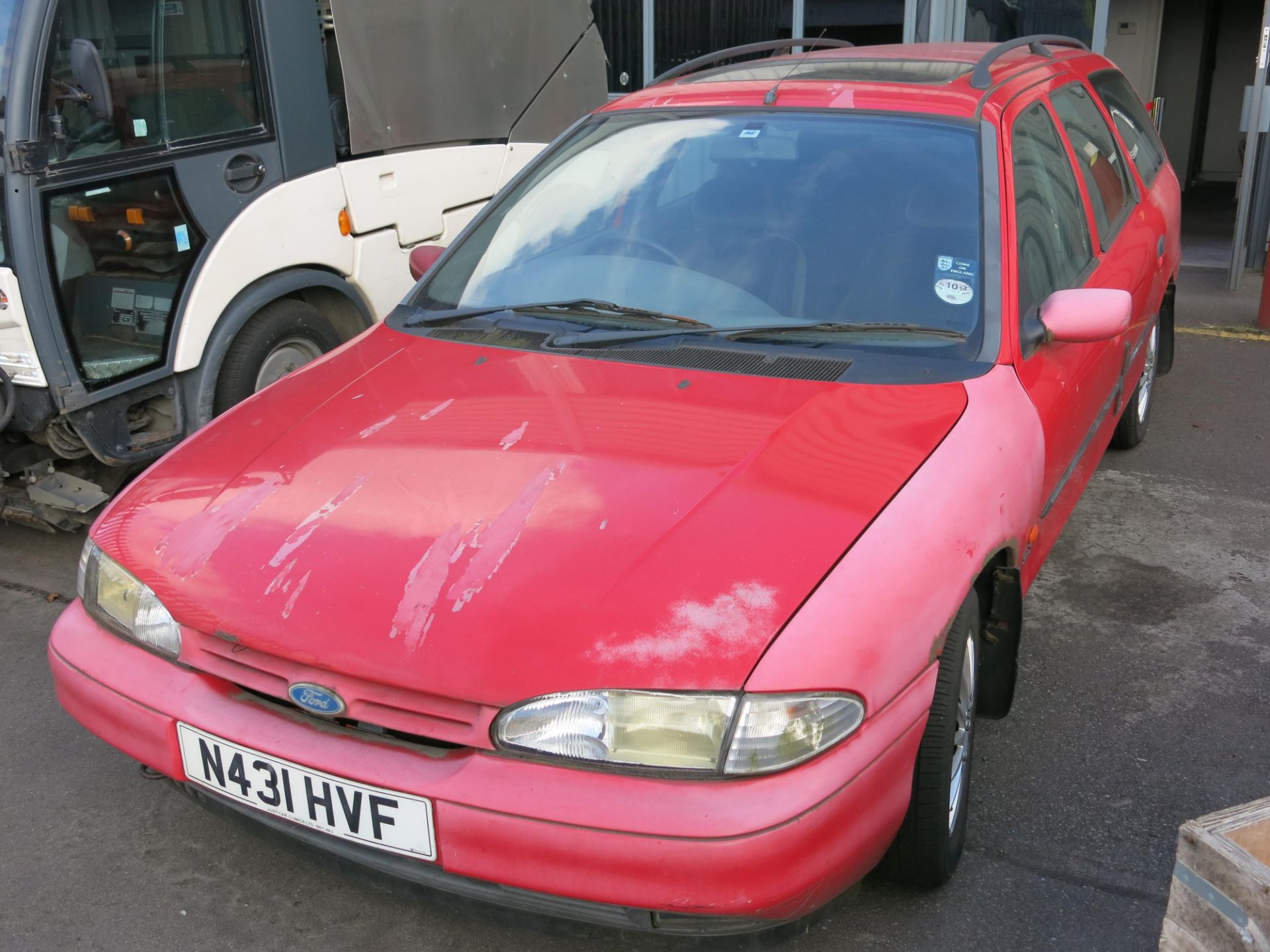 1995 Ford Mondeo 1.8DT GLX Estate (non-runner). Registration N431 HVF. Odometer reads 150876. - Image 2 of 6