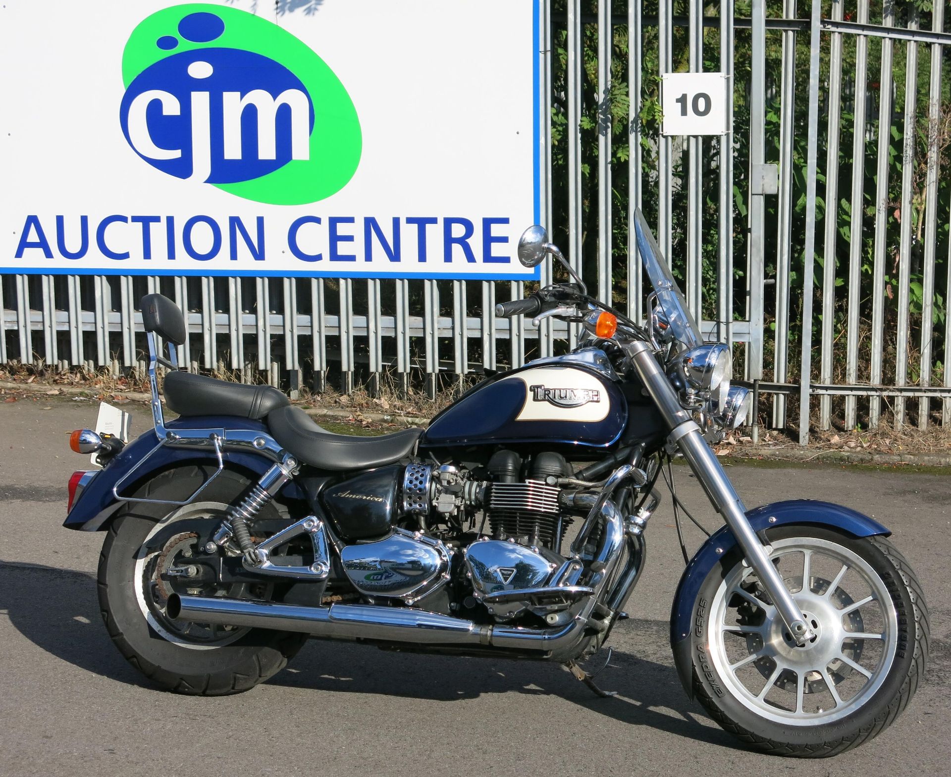 For sale on behalf of executors: Triumph Bonneville America 865cc, 5 speed gearbox