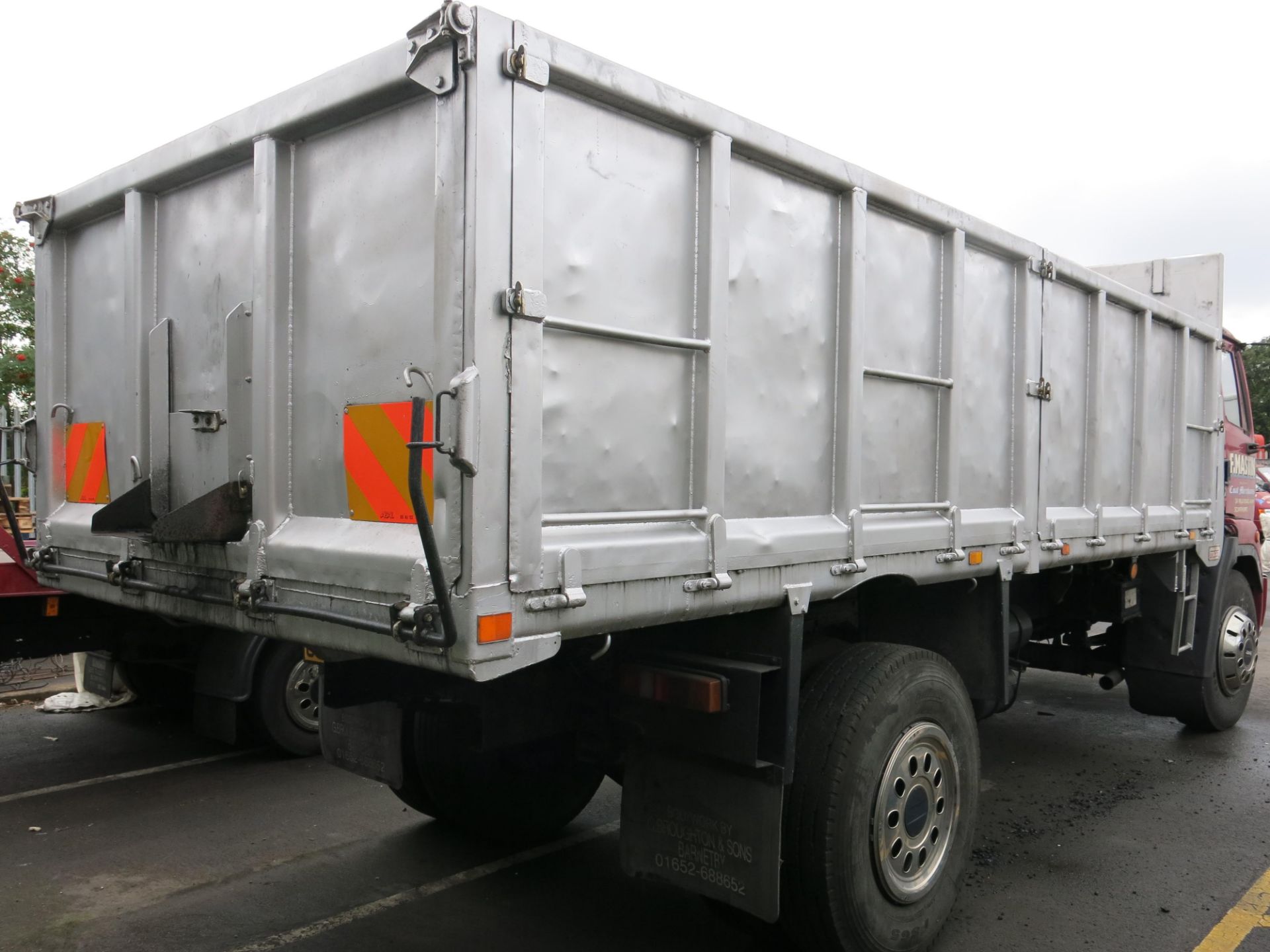 * 1989 Leyland 180 Turbo-charged T45 Freighter 1718 17 tonne dropside lorry. Registration G667 - Image 4 of 8