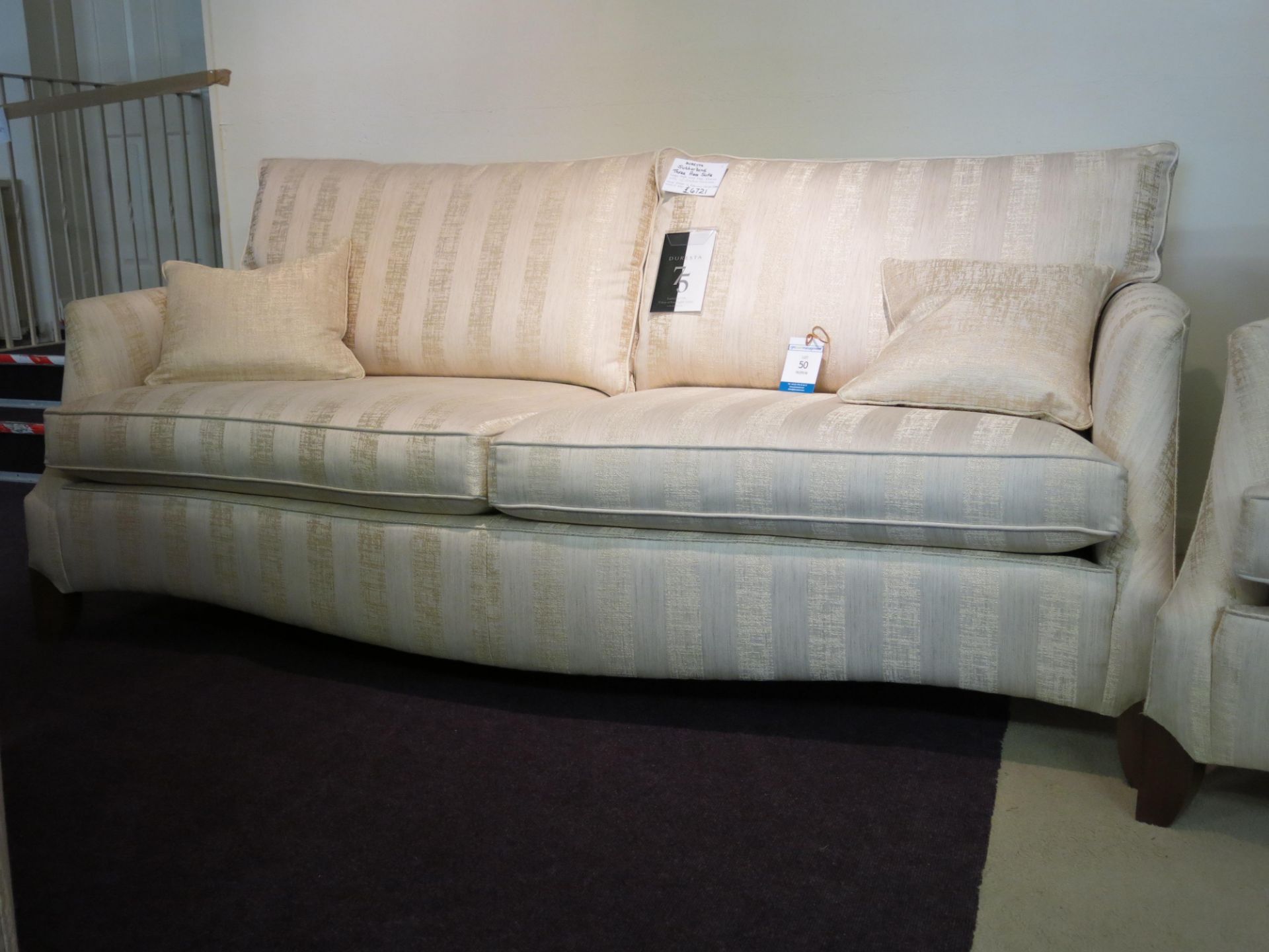 Duresta - Sutherland three piece suite: large sofa (3 seat) together with two chairs with two - Image 8 of 8