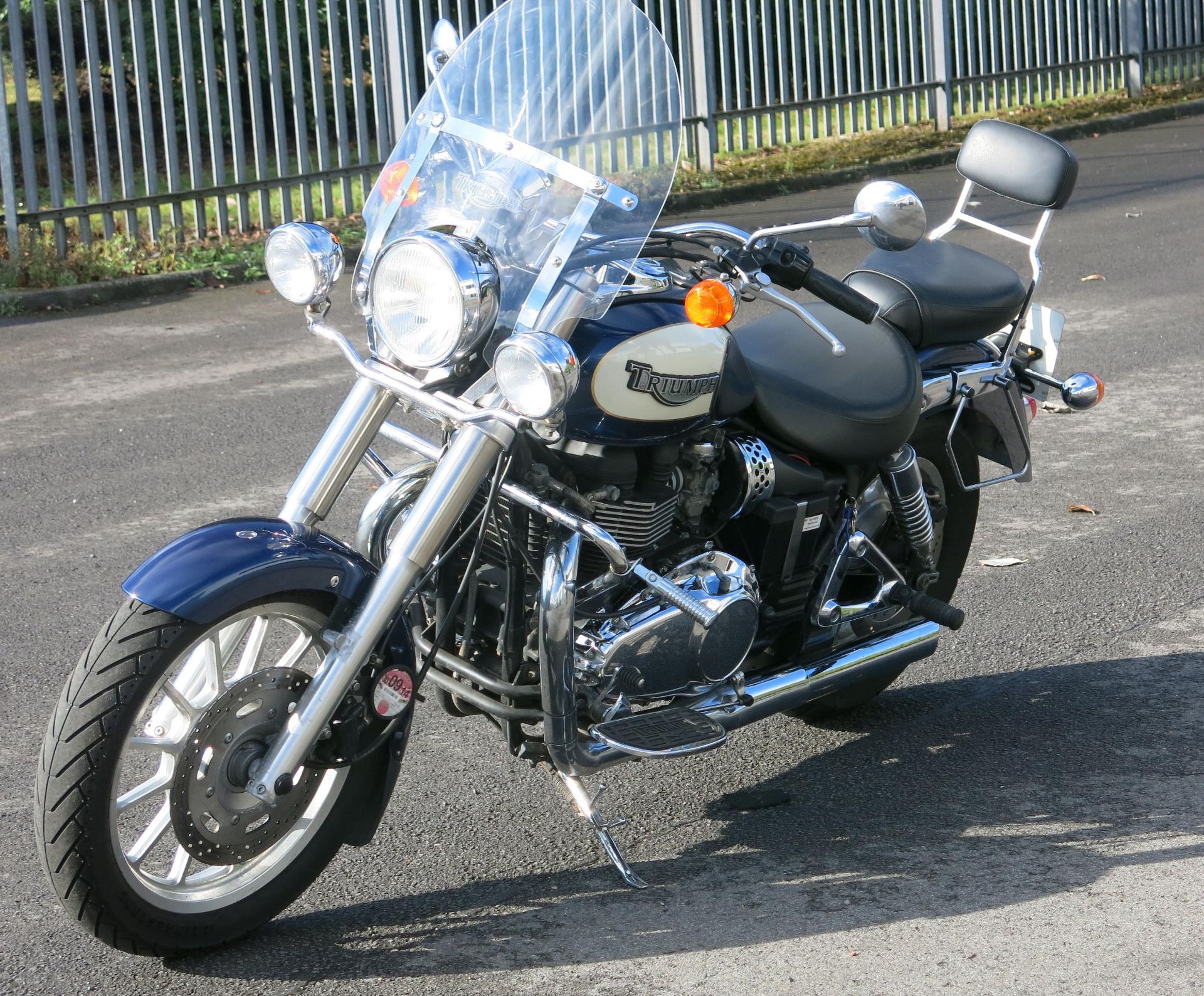 For sale on behalf of executors: Triumph Bonneville America 865cc, 5 speed gearbox - Image 12 of 19