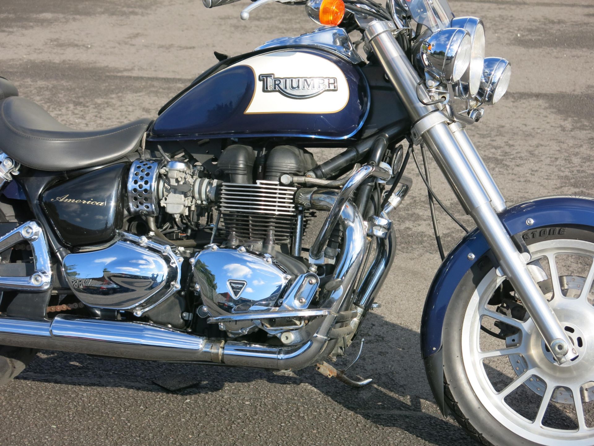 For sale on behalf of executors: Triumph Bonneville America 865cc, 5 speed gearbox - Image 6 of 19