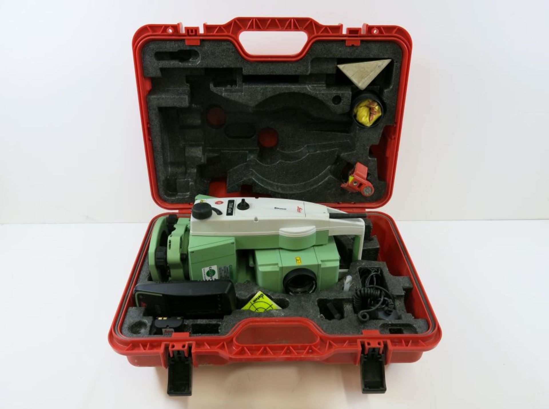 * Leica TS 06 Plus 7'' R500 Total Station Surveying Package comprising: Leica Flexfield TS 06 - Image 2 of 21