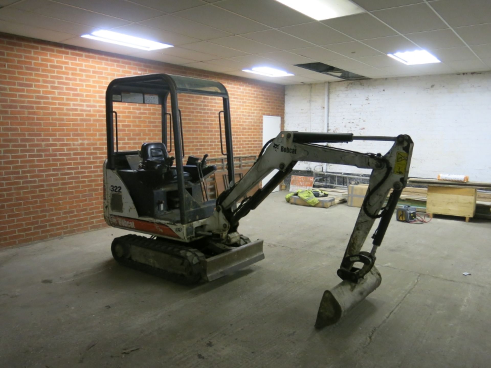 Bobcat 322D 1.5 ton Mini Digger with Hydraulic Adjustable Track Width, YOM 2003, 4258 hrs, I/D - Image 2 of 13