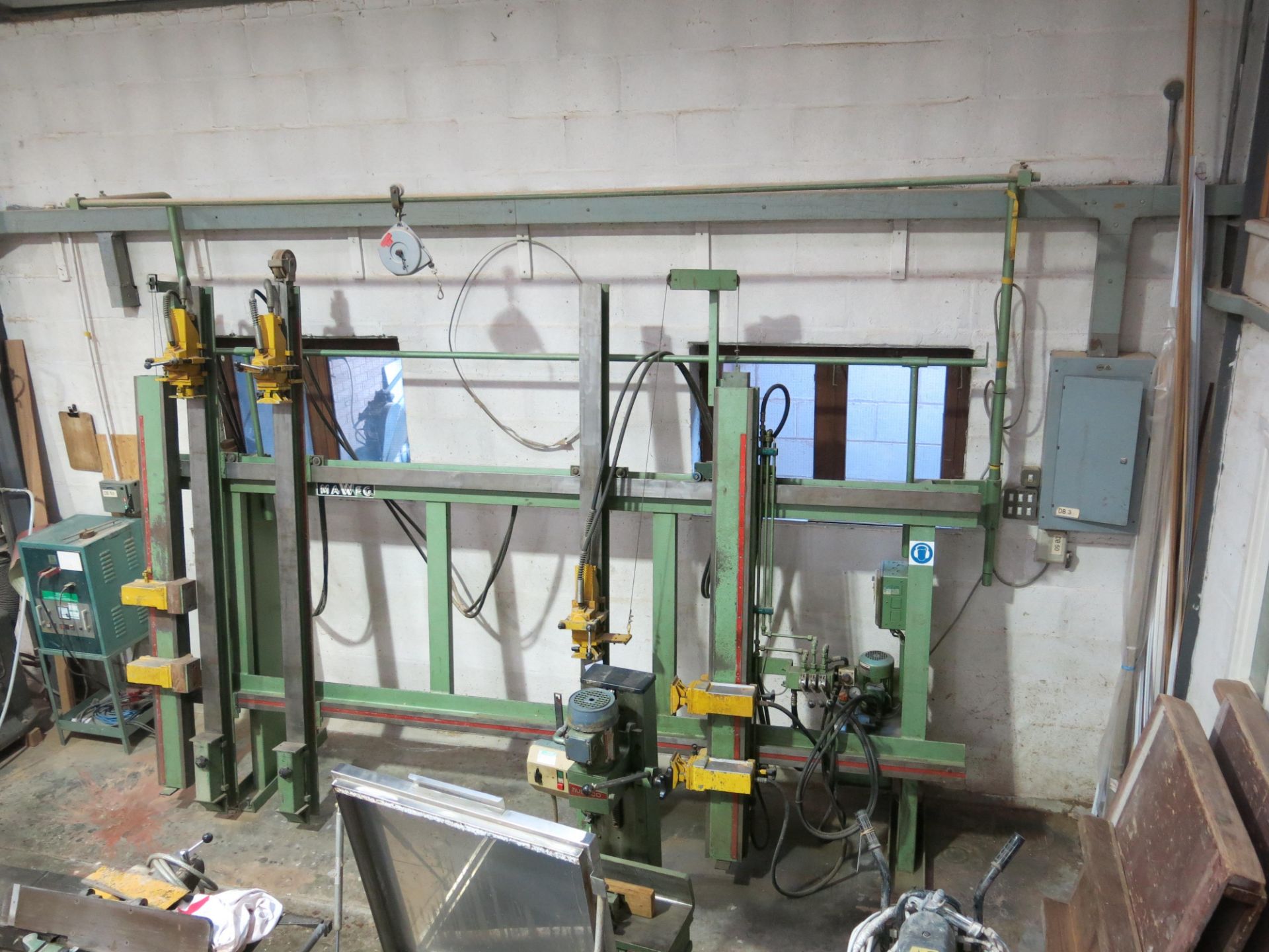 * Maweg Vertical Frame Press (hydraulic), year of manufacture 1981, no 8109033, 3 PHS, 415V, 1.