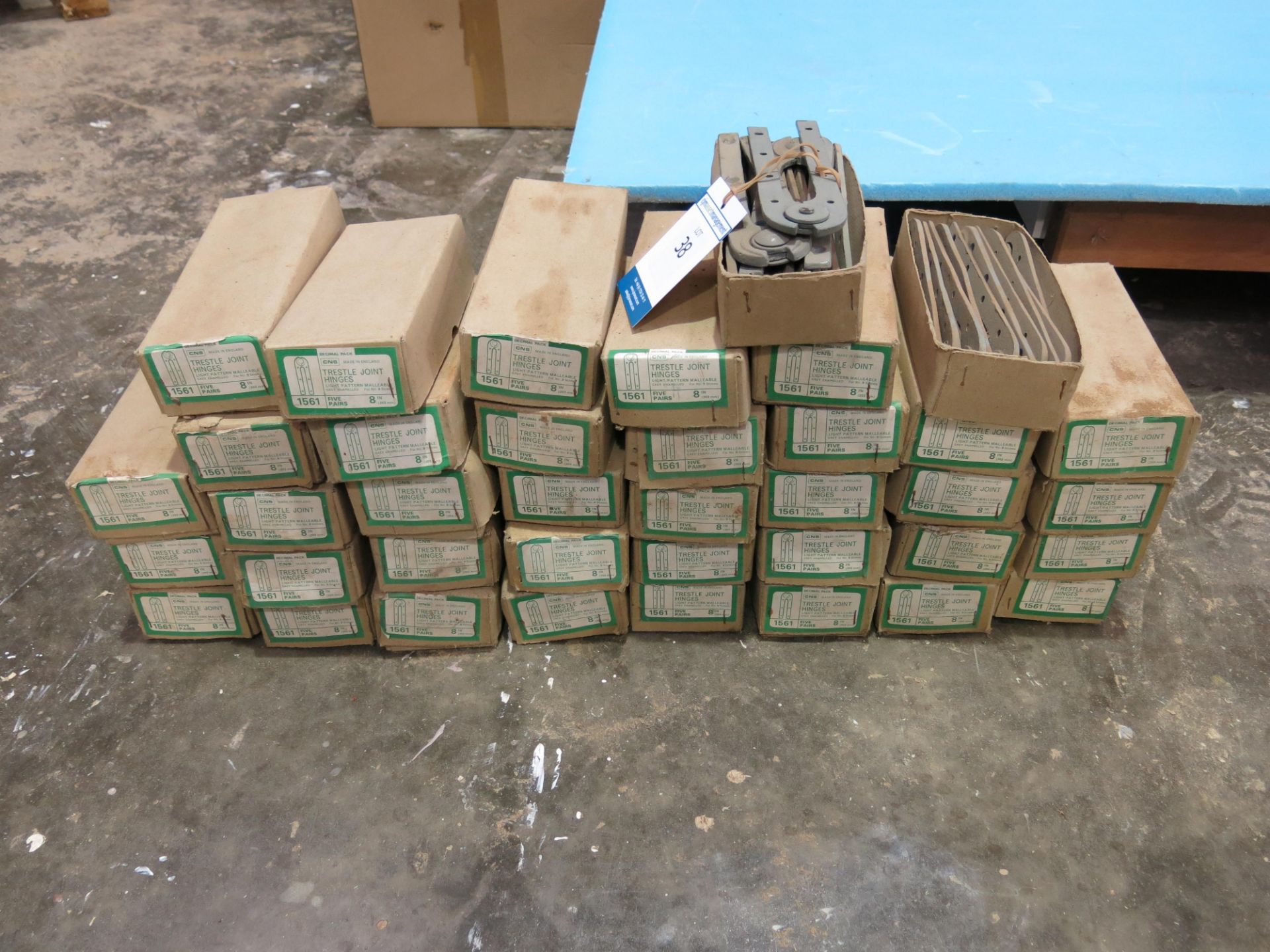 * 38 Boxes containing CNS Trestle Joint Hinges, approx 300 qty. Please note this lot is located at