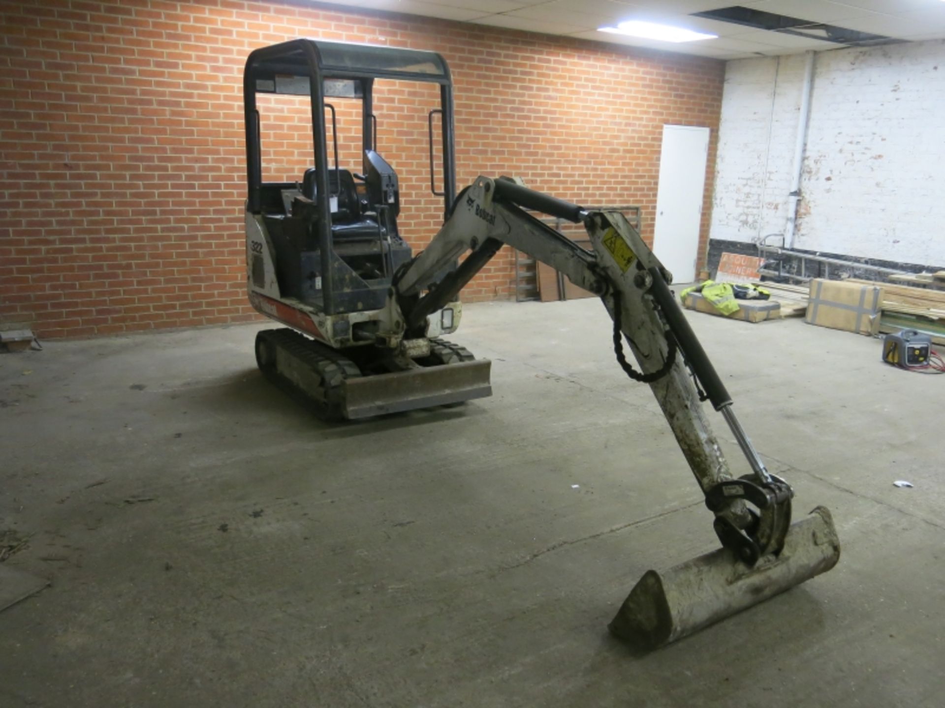 Bobcat 322D 1.5 ton Mini Digger with Hydraulic Adjustable Track Width, YOM 2003, 4258 hrs, I/D - Image 3 of 13
