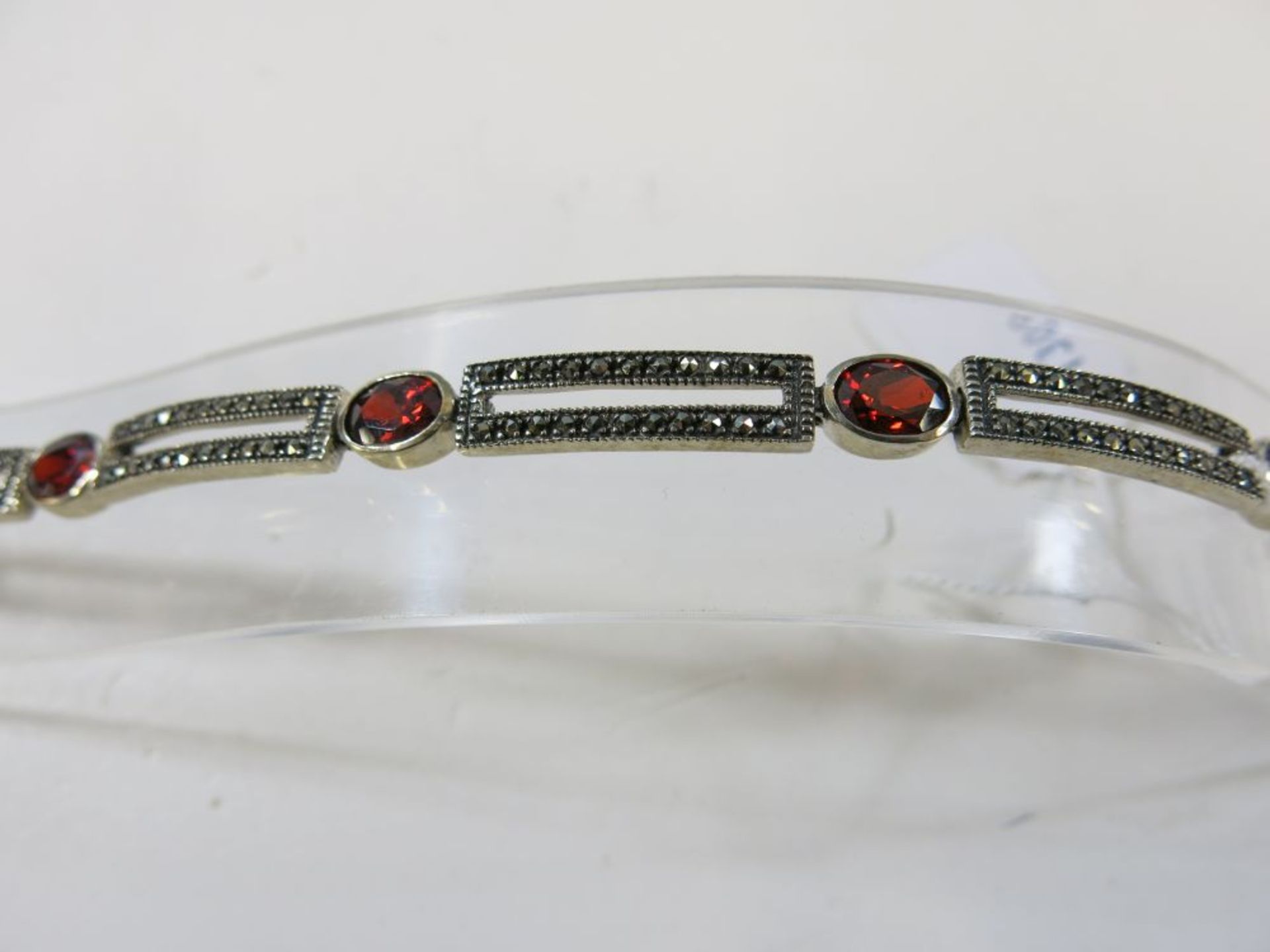 A Silver Marquise Garnet Bracelet (est. £70-£100) - Image 3 of 3