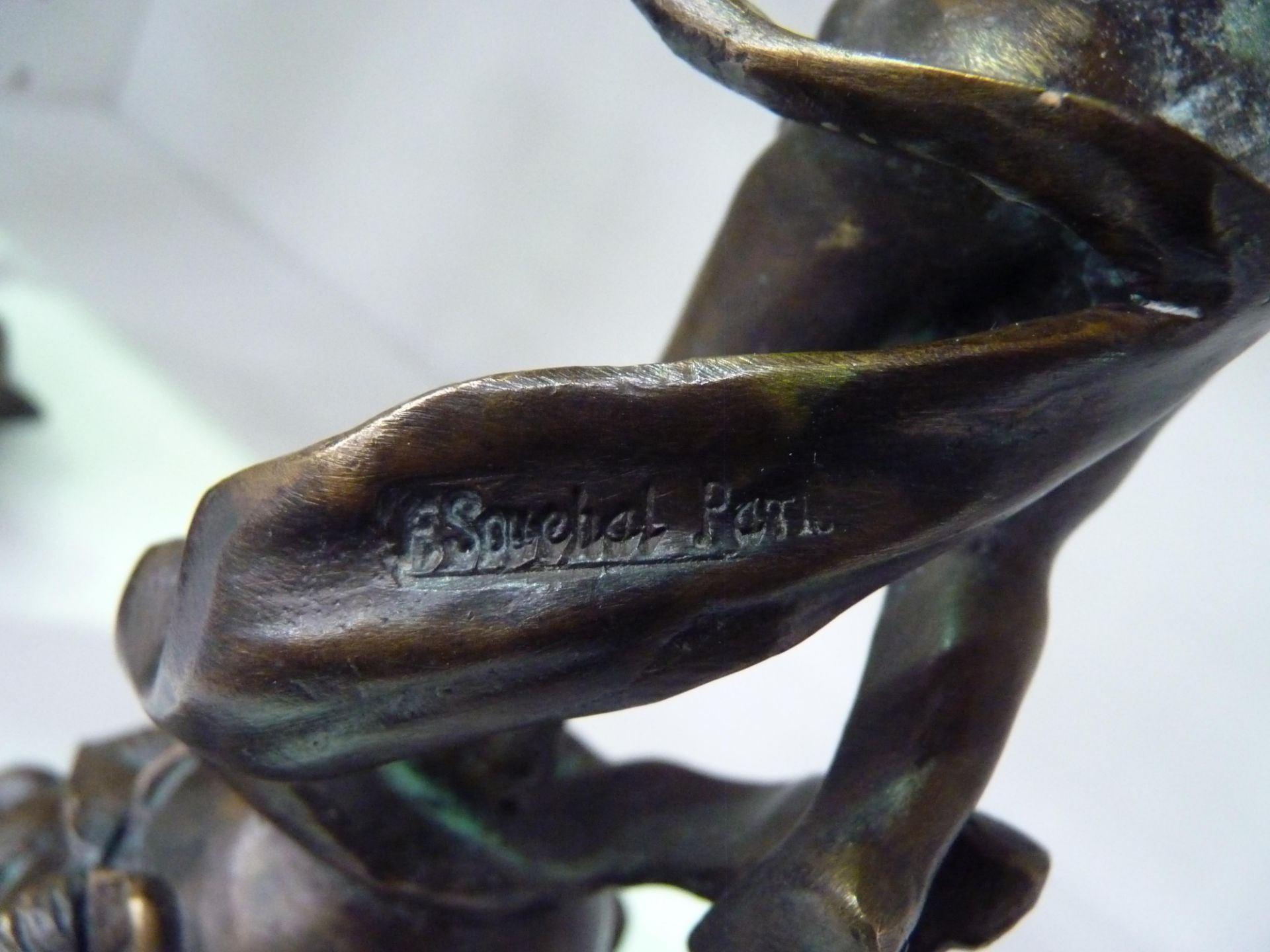 A pair of bronze (?) cherub candle sticks, impressed mark F Souchal, Paris (31cm) (est £30-£50) - Bild 2 aus 2