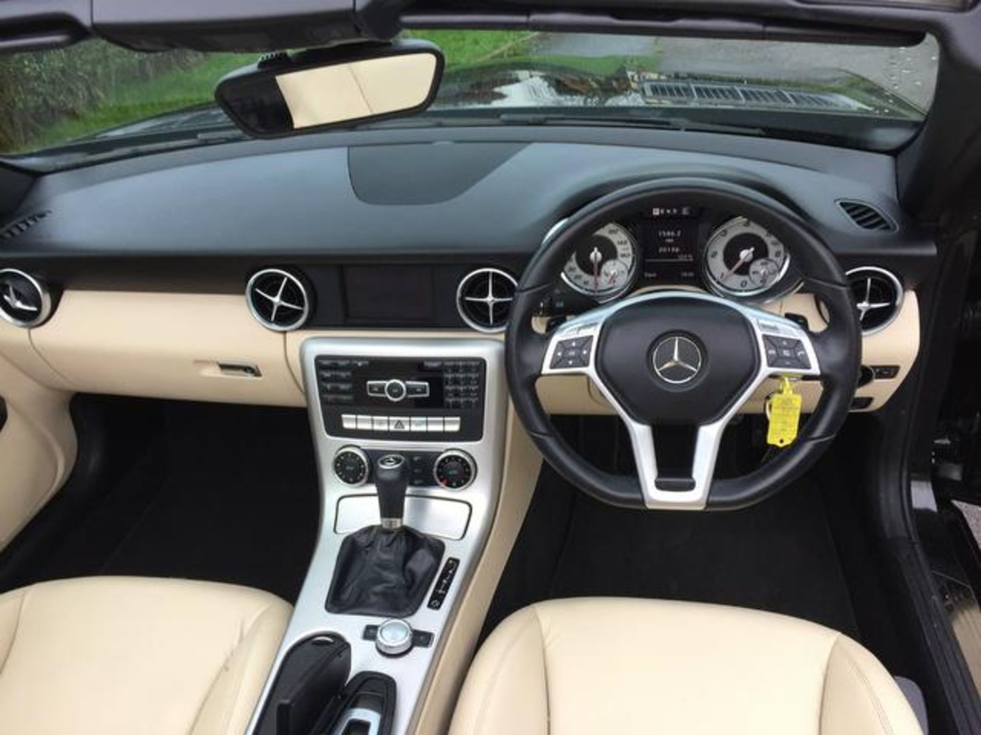 2013 13 REG MERCEDES BENZ SLK 2.1 SLK250 CDI BLUE EFFICIENCY AMG SPORT 7G-TRONIC PLUS 2 DOOR 20k - Image 13 of 18