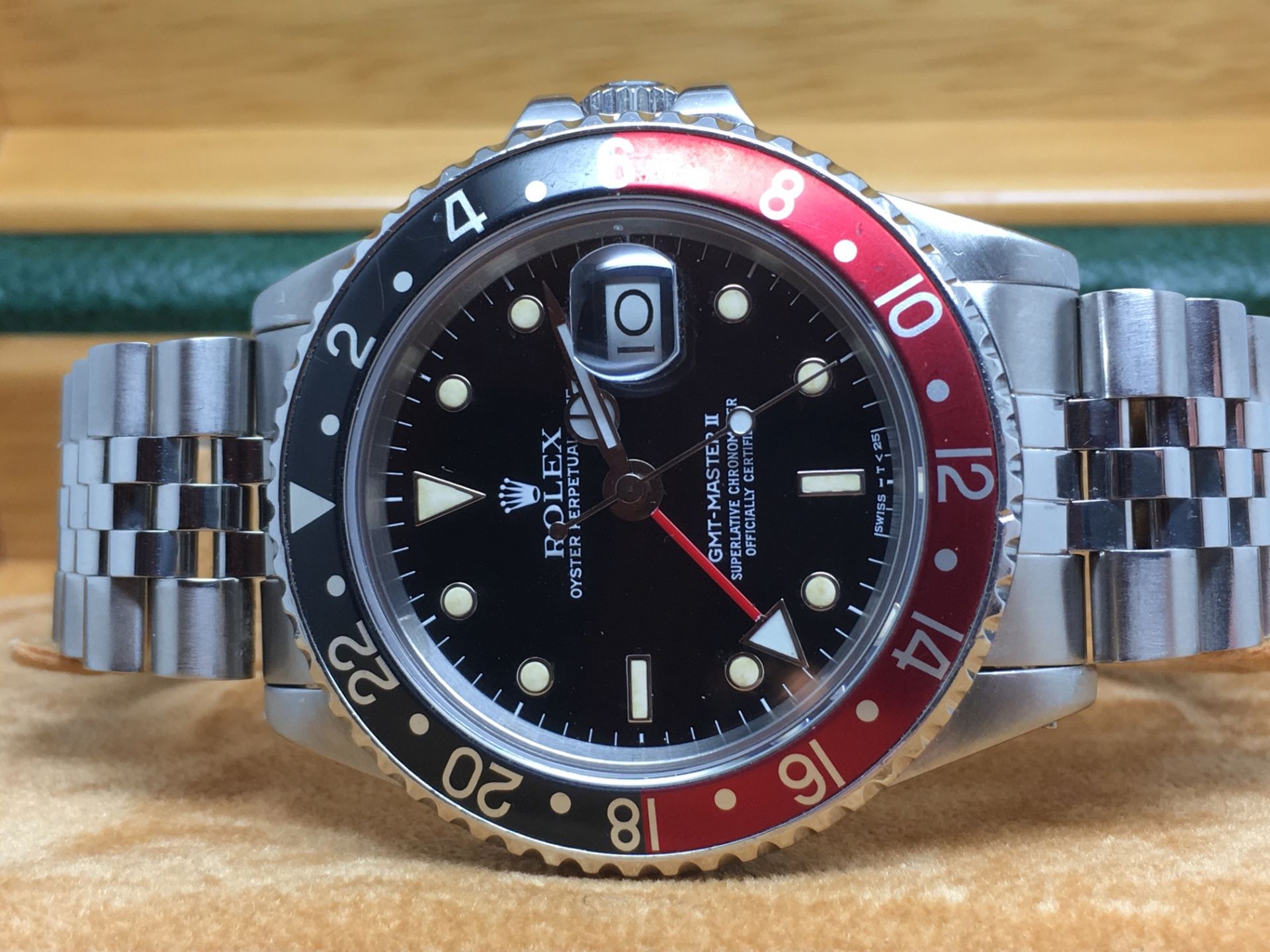 STEEL ROLEX GMT BLACK & RED COKE BEZEL - Image 2 of 6