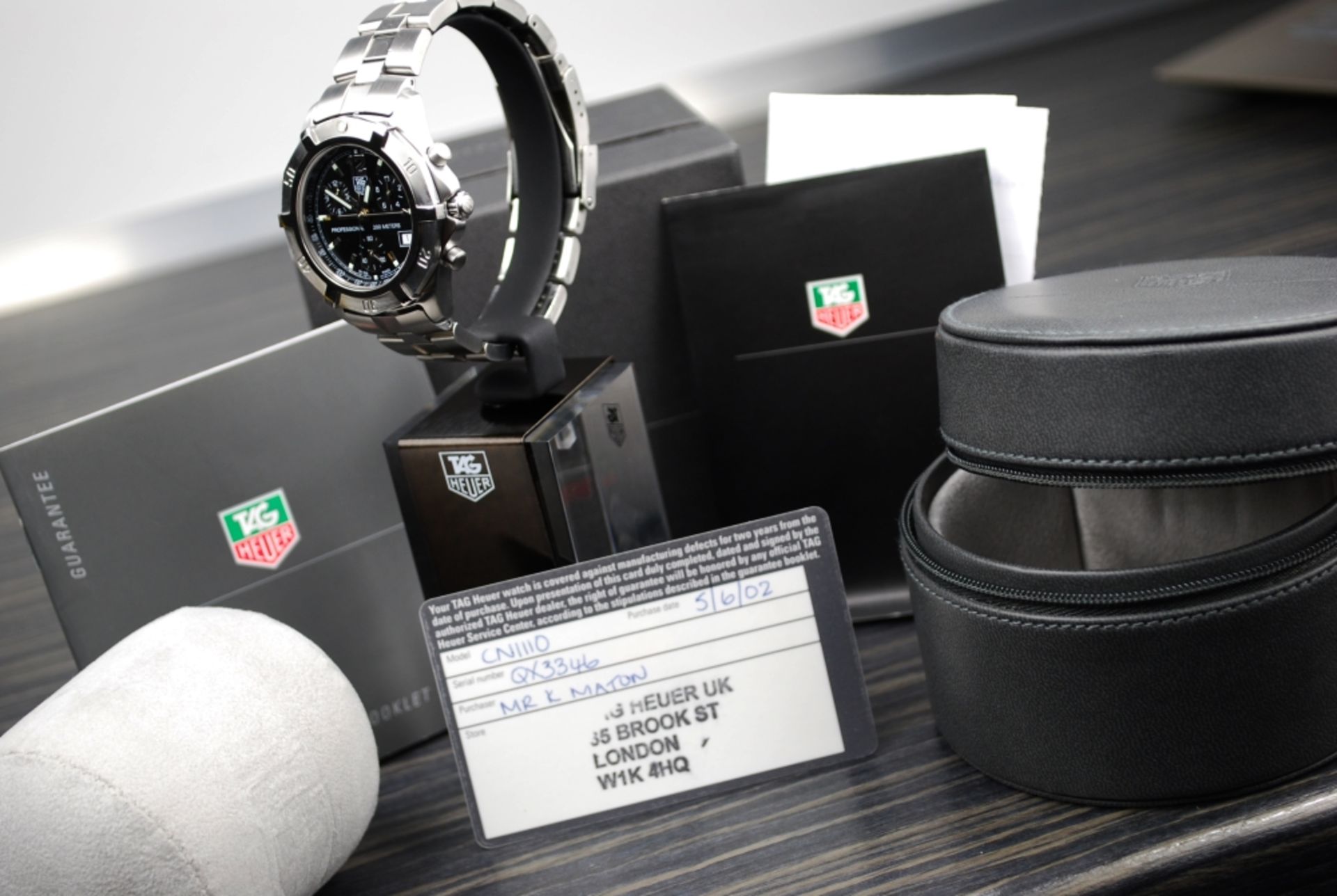 *2000 EXCLUSIVE* TAG Heuer Chronograph (Black Dial) - FULL SET - Image 2 of 5