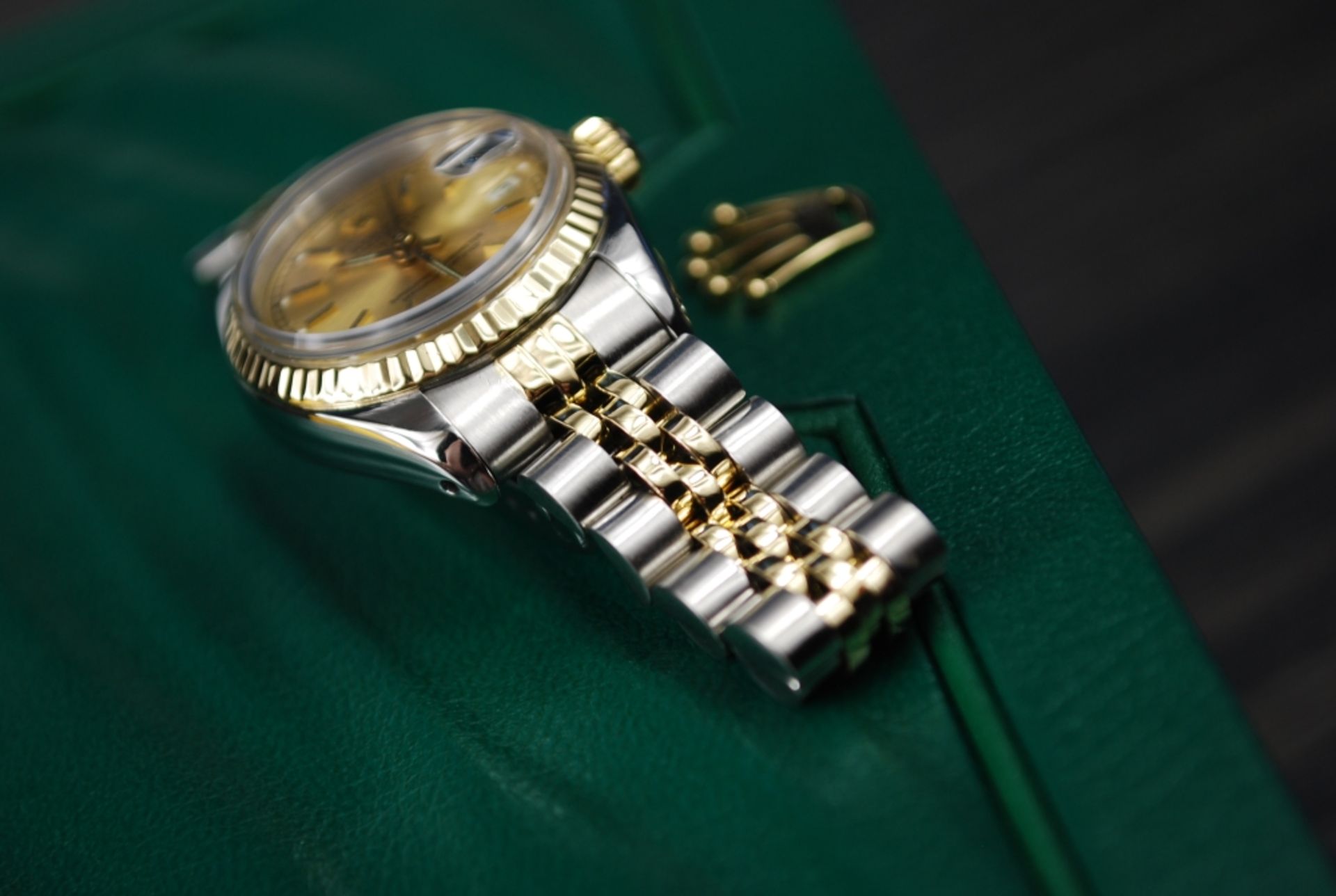 *ROLEX* Ladies Bi-Metal Gold/ Steel *Champagne* Dial 'DateJust' - Image 3 of 7