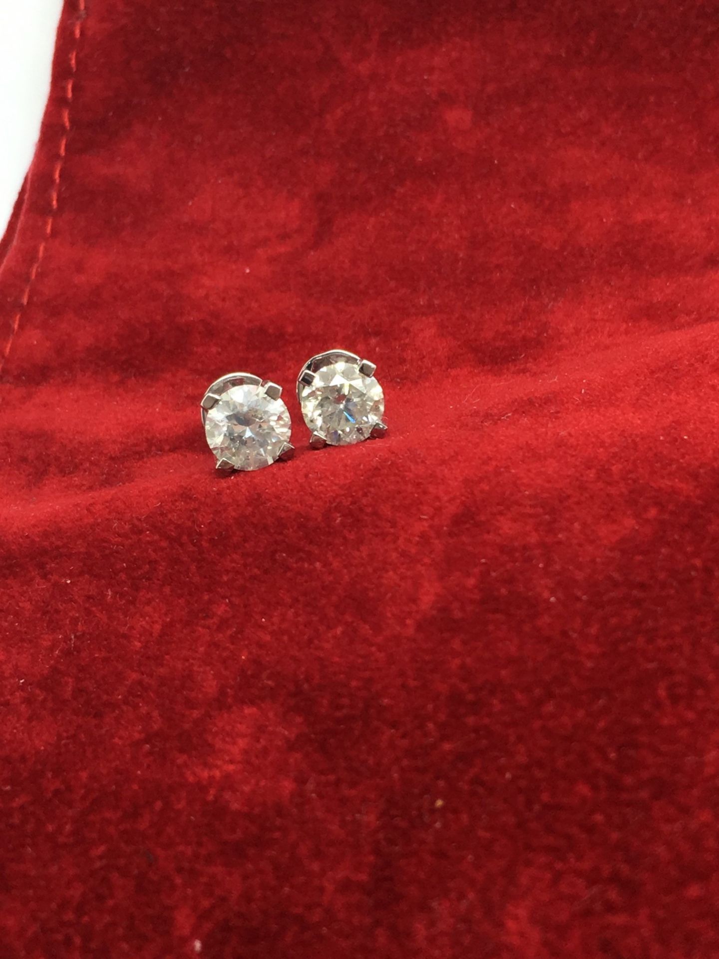 2.14ct DIAMOND SOLITAIRE EARRINGS (EACH EARRING APPROX 1.07ct )