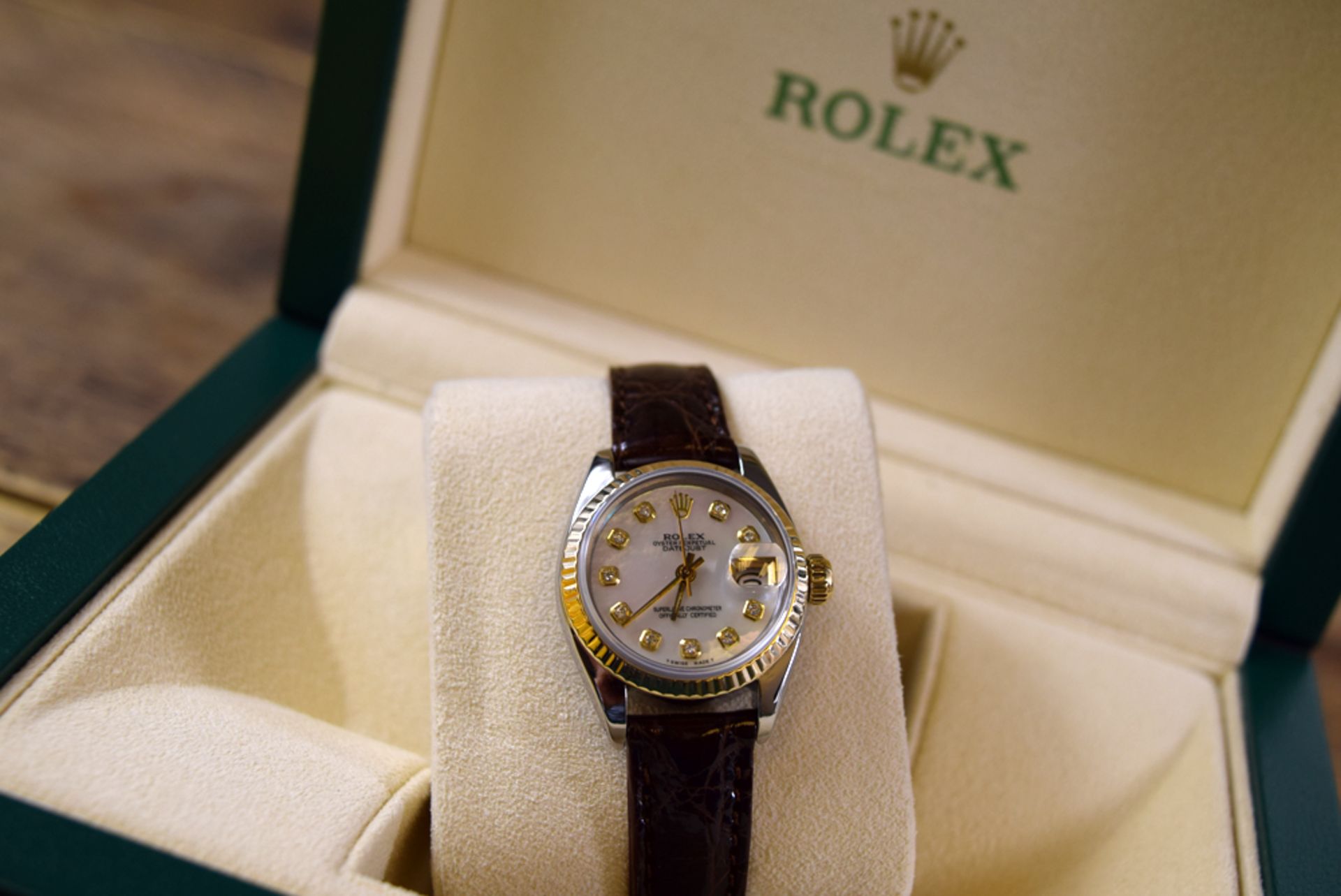 ROLEX - 18K GOLD & STEEL LADY DATEJUST - MOP *DIAMOND* DIAL! - Image 2 of 9