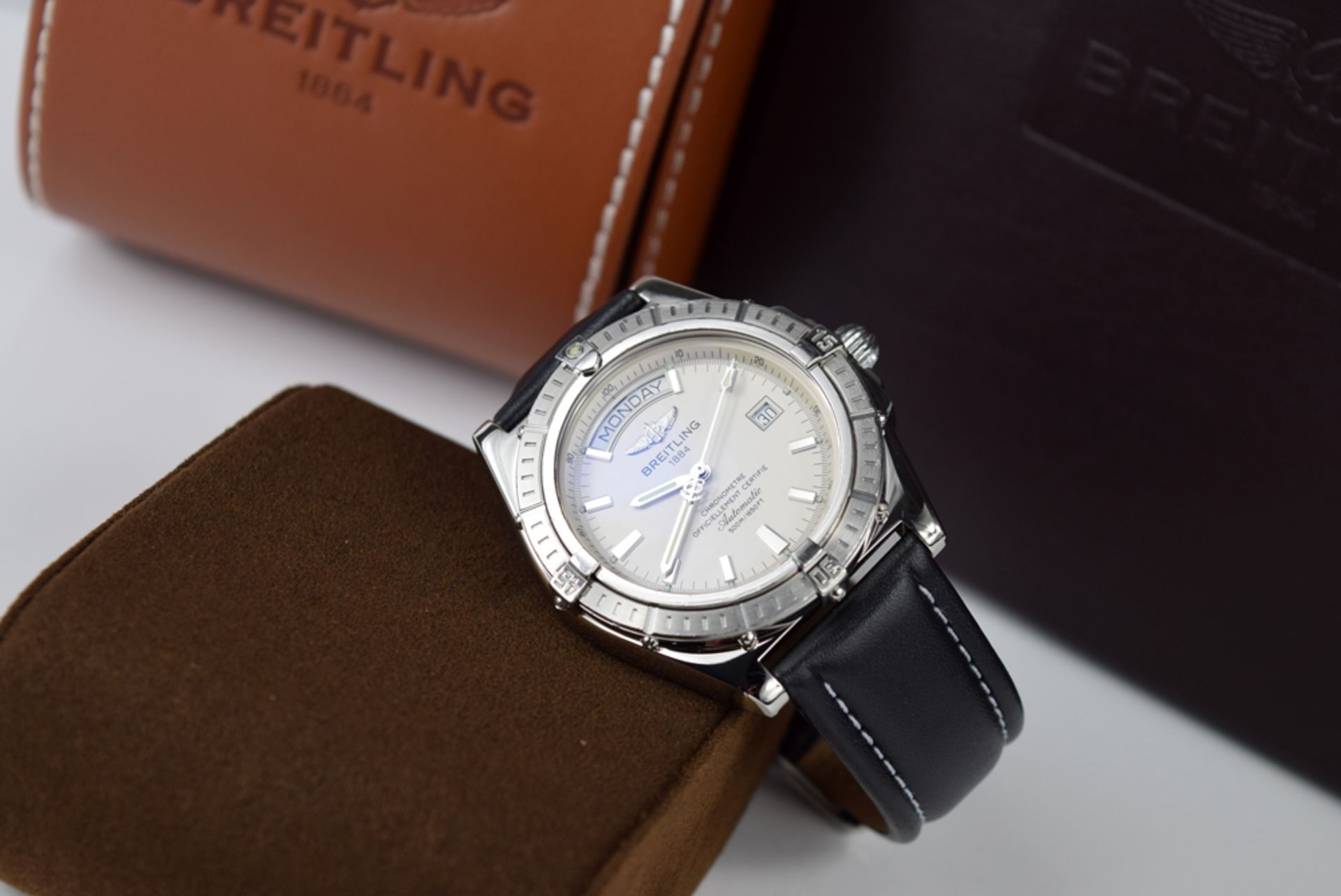 BREITLING 'DAY-DATE' WINDRIDER - STEEL (A45355)