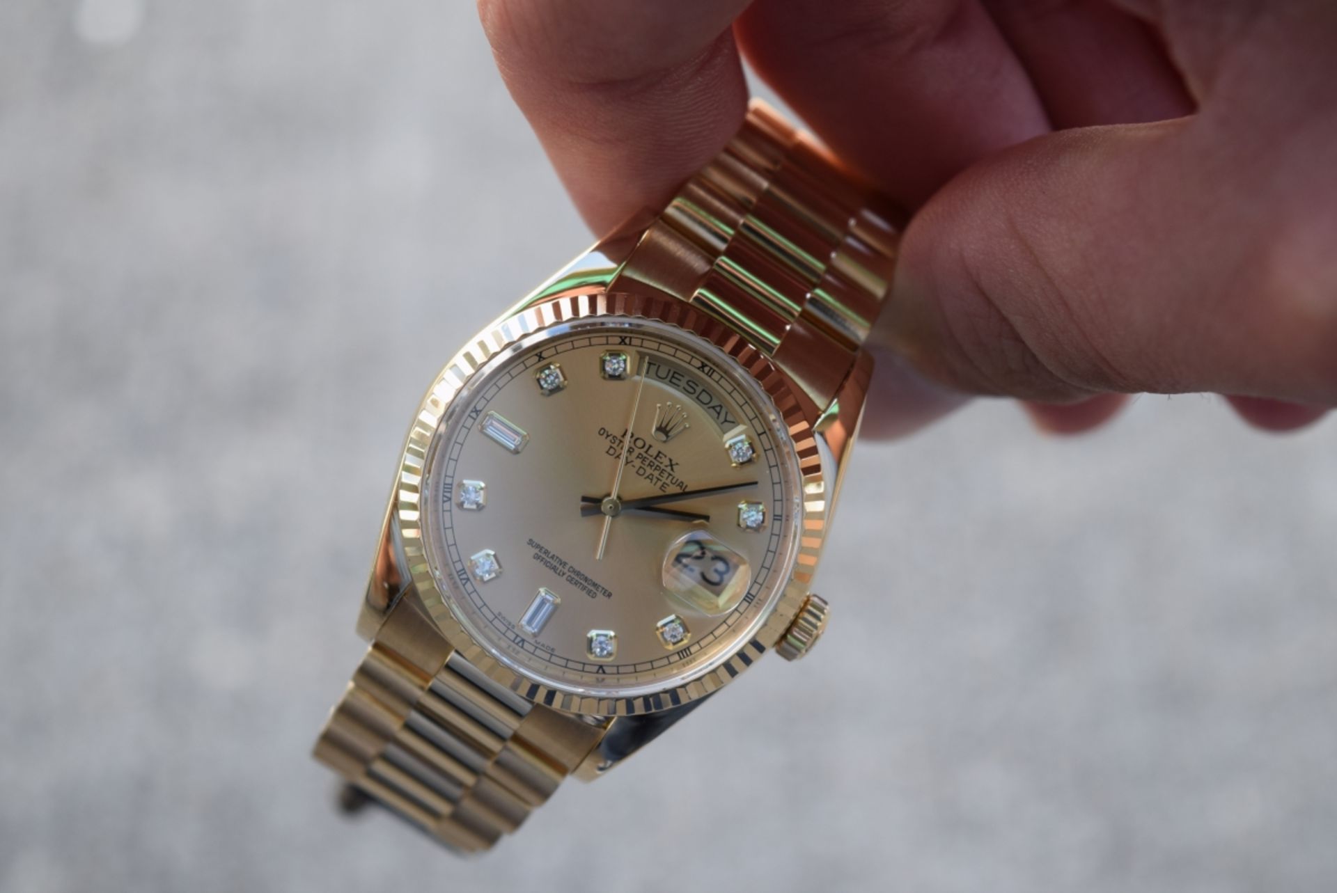 Rolex 18K Gold DayDate President | 18048 | Stunning Genuine Rolex Diamond/ Champagne Dial Double Q/S - Image 7 of 8