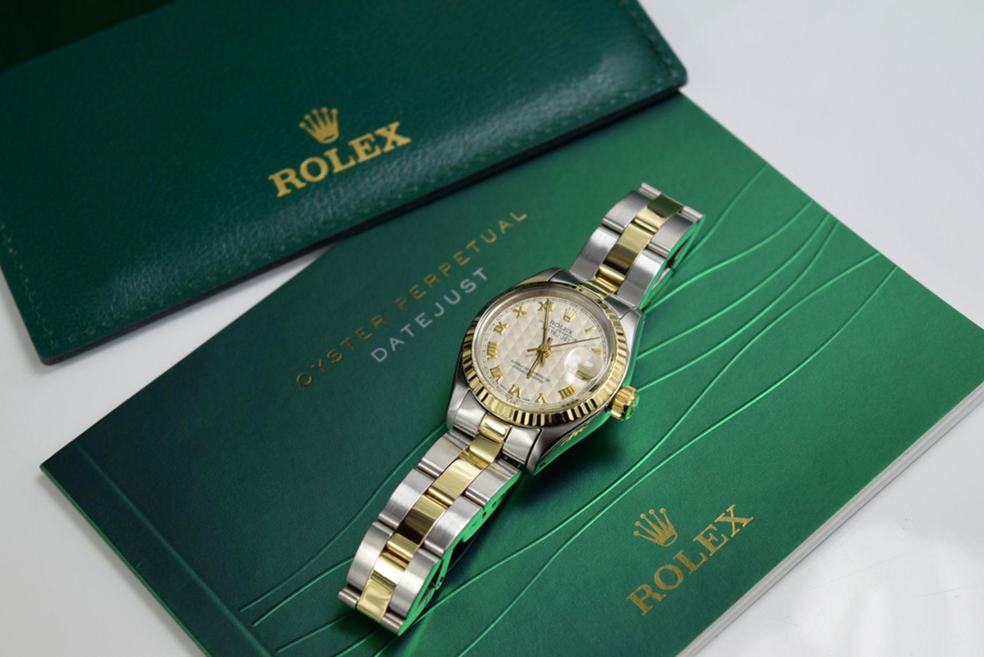 ROLEX - GOLD & STEEL LADY DATEJUST with CREAM PYRAMID Dial - Looks Incredible!!! - Image 4 of 12