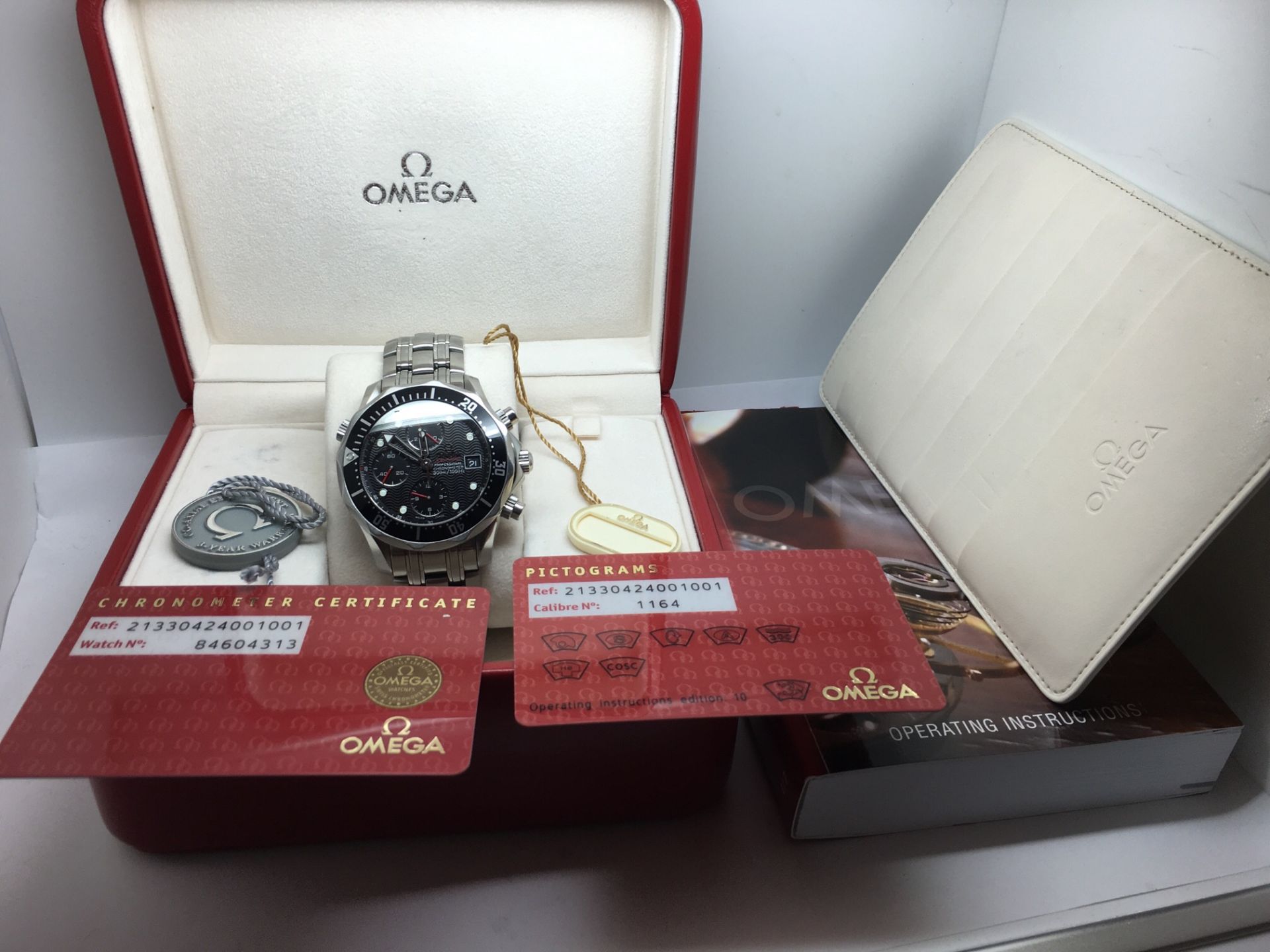 GENTS OMEGA SEAMASTER CHRONOGRAPH WATCH - BOX + PAPERS - Image 2 of 6