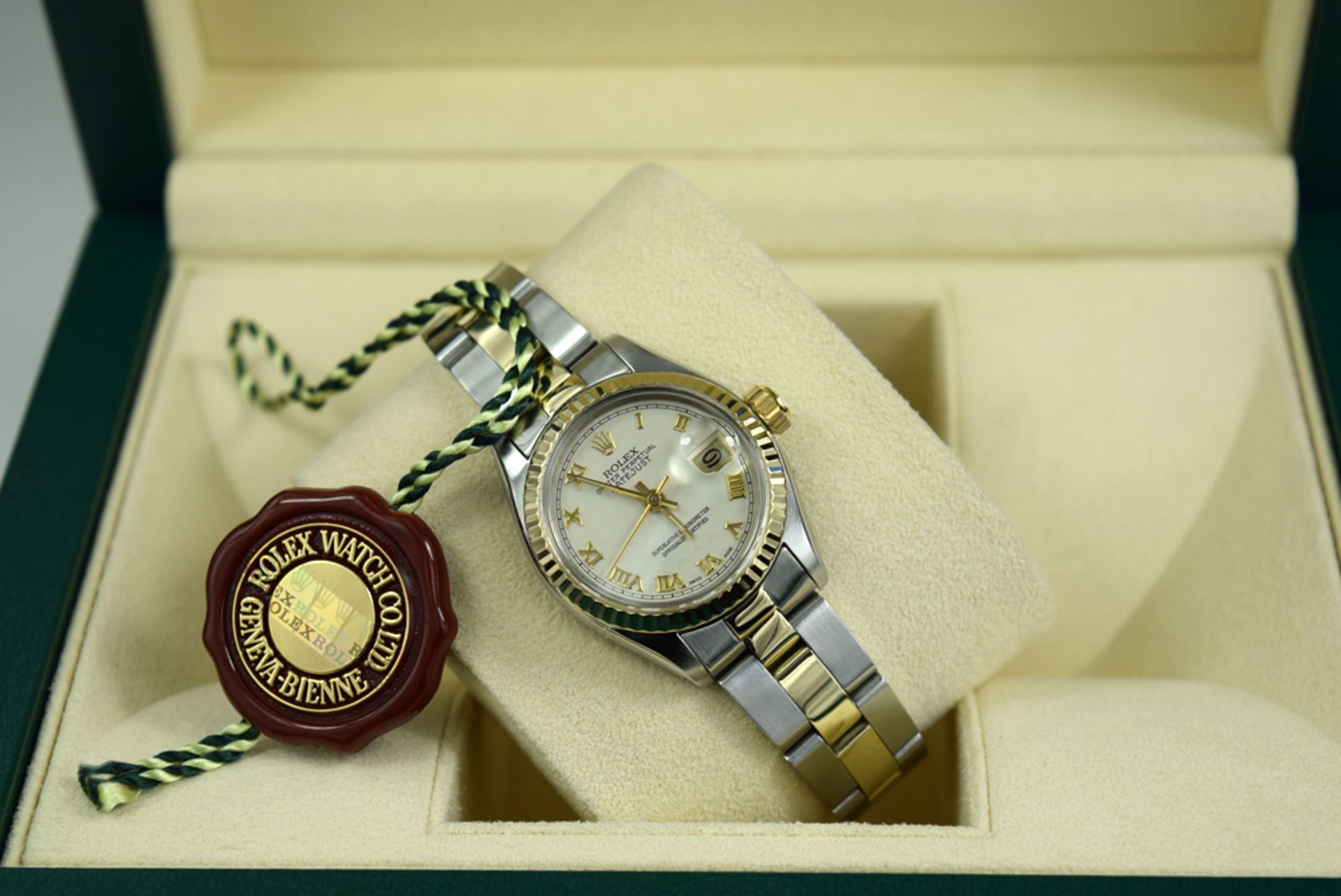 ROLEX - GOLD & STEEL LADY DATEJUST with CREAM PYRAMID Dial - Looks Incredible!!! - Image 5 of 12