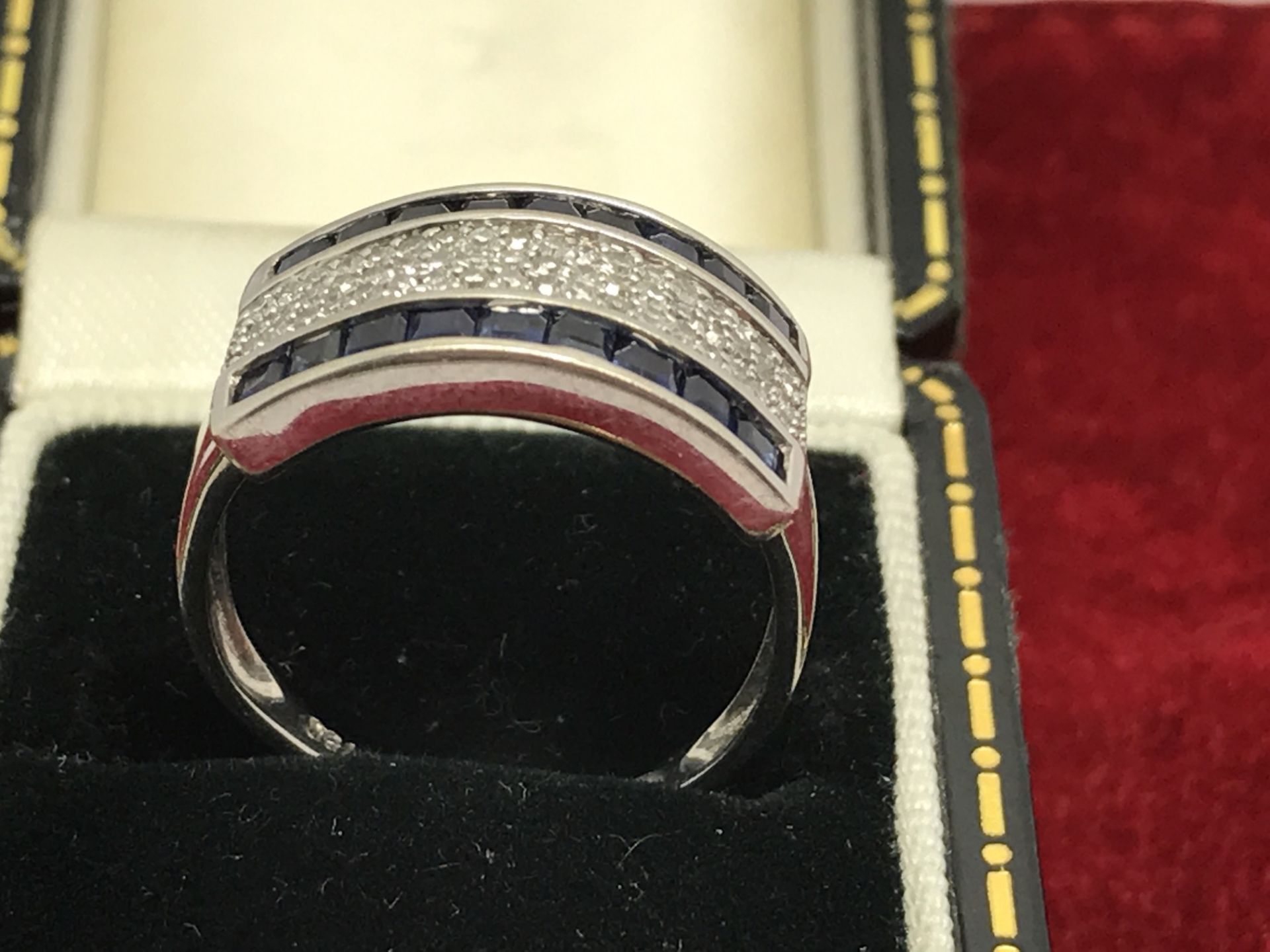 SAPPHIRE & DIAMOND RING MARKED 750 & TESTED AS 18ct GOLD - Image 2 of 2
