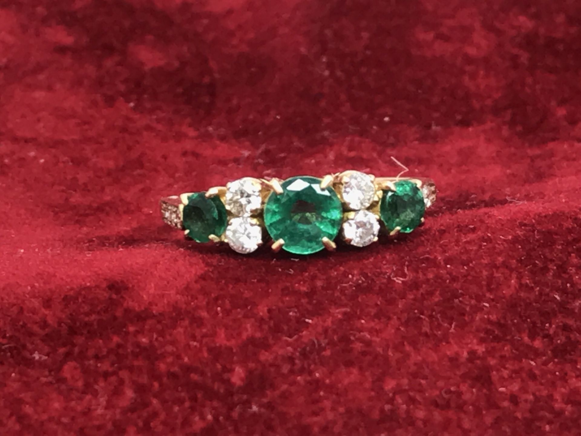 EMERALD & DIAMOND RING IN YELLOW METAL TESTED AS 18ct GOLD - Image 2 of 2