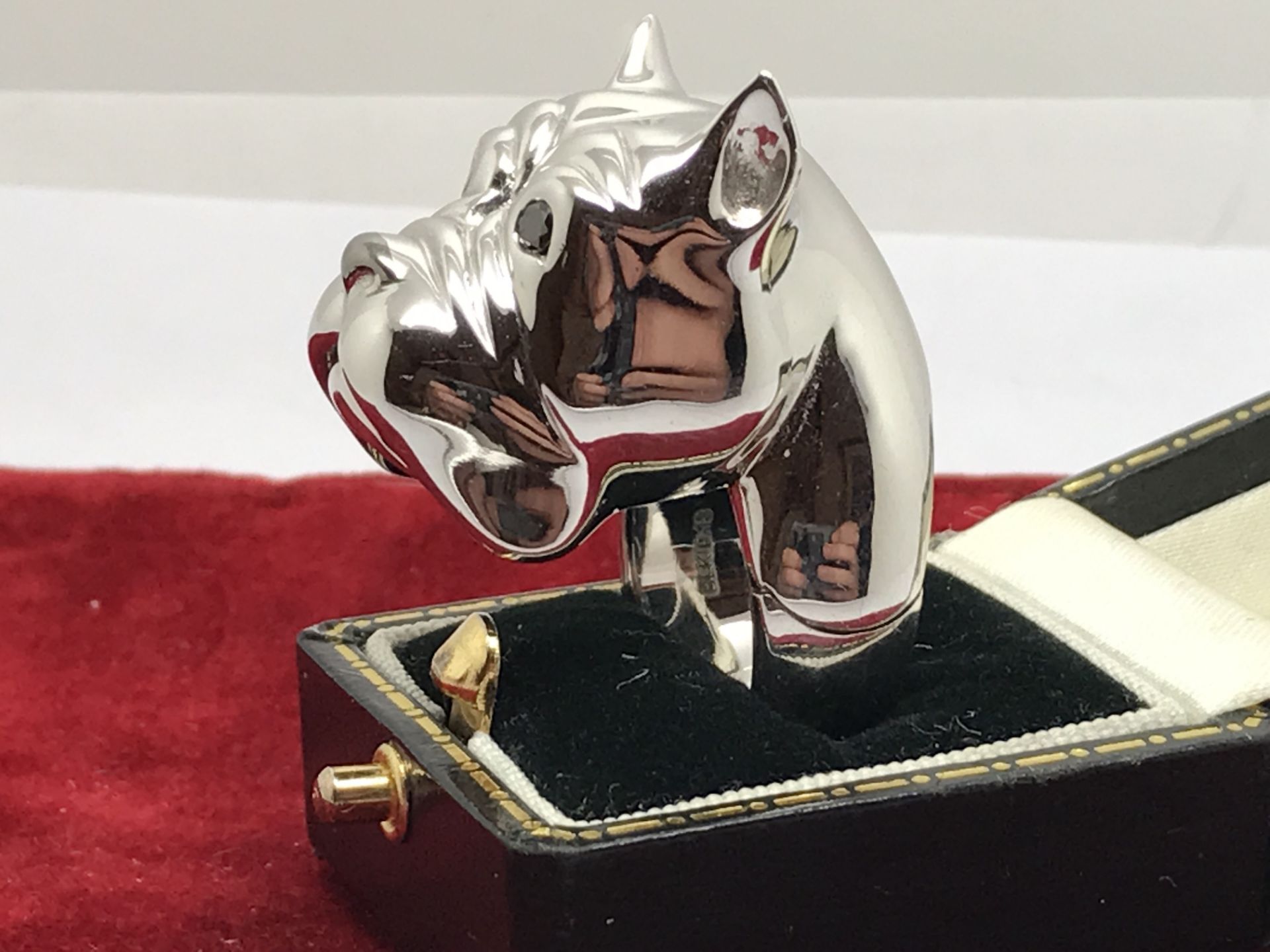 Famous Monte Carlo Zegg & Cerlati 18ct White Gold Bulldog Secret Compartment Heavy Ring 38.70g - Image 3 of 10