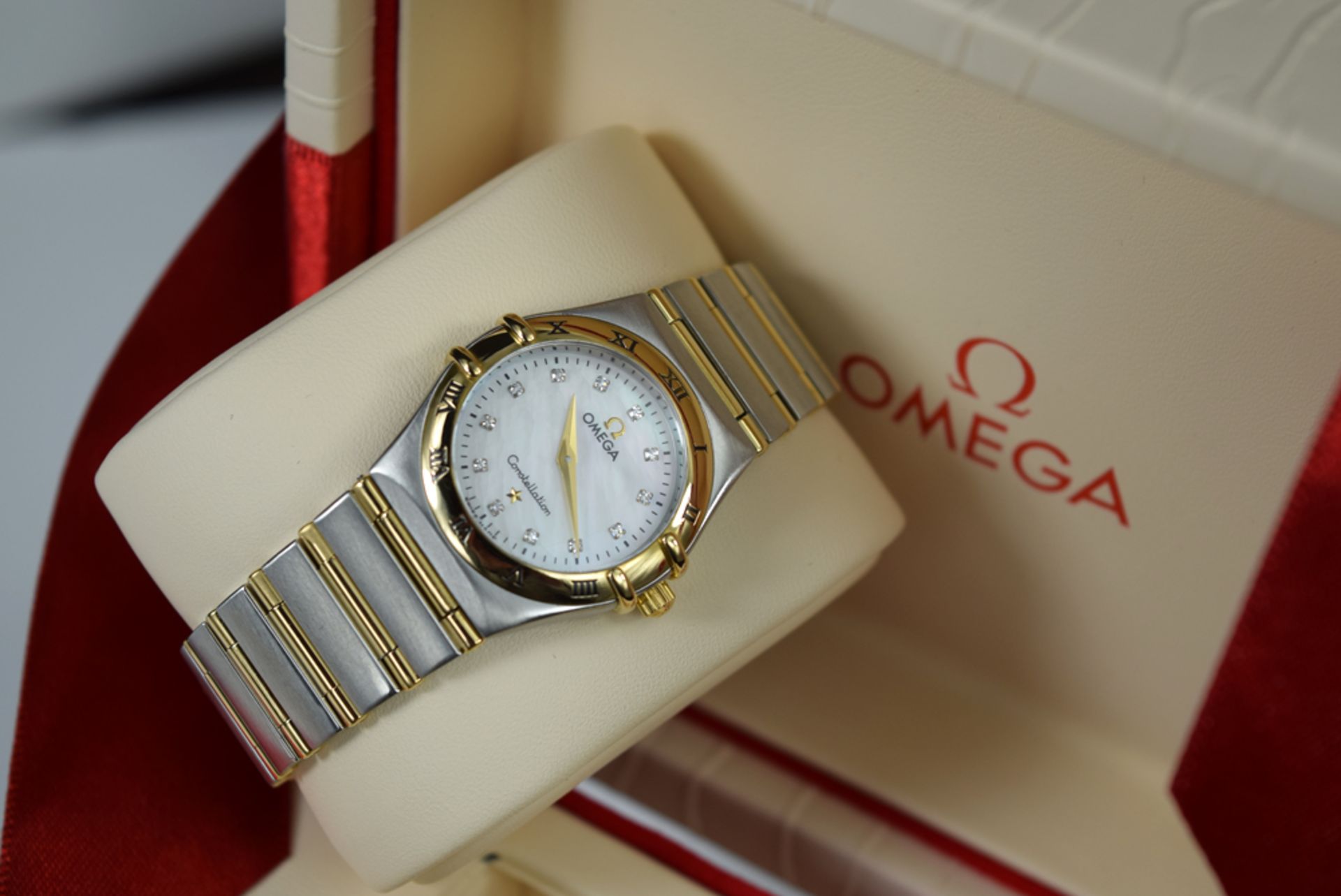 Ω OMEGA - 18k GOLD & STEEL ★CONSTELLATION★ with DIAMOND DIAL!!! - Image 3 of 12