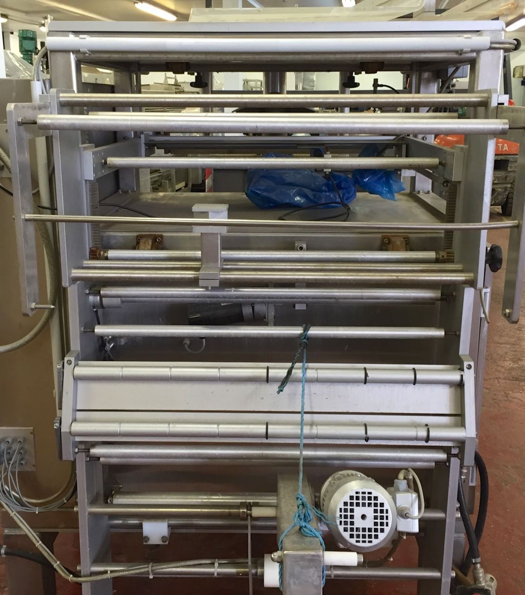 BAGGING MACHINE - Image 2 of 3