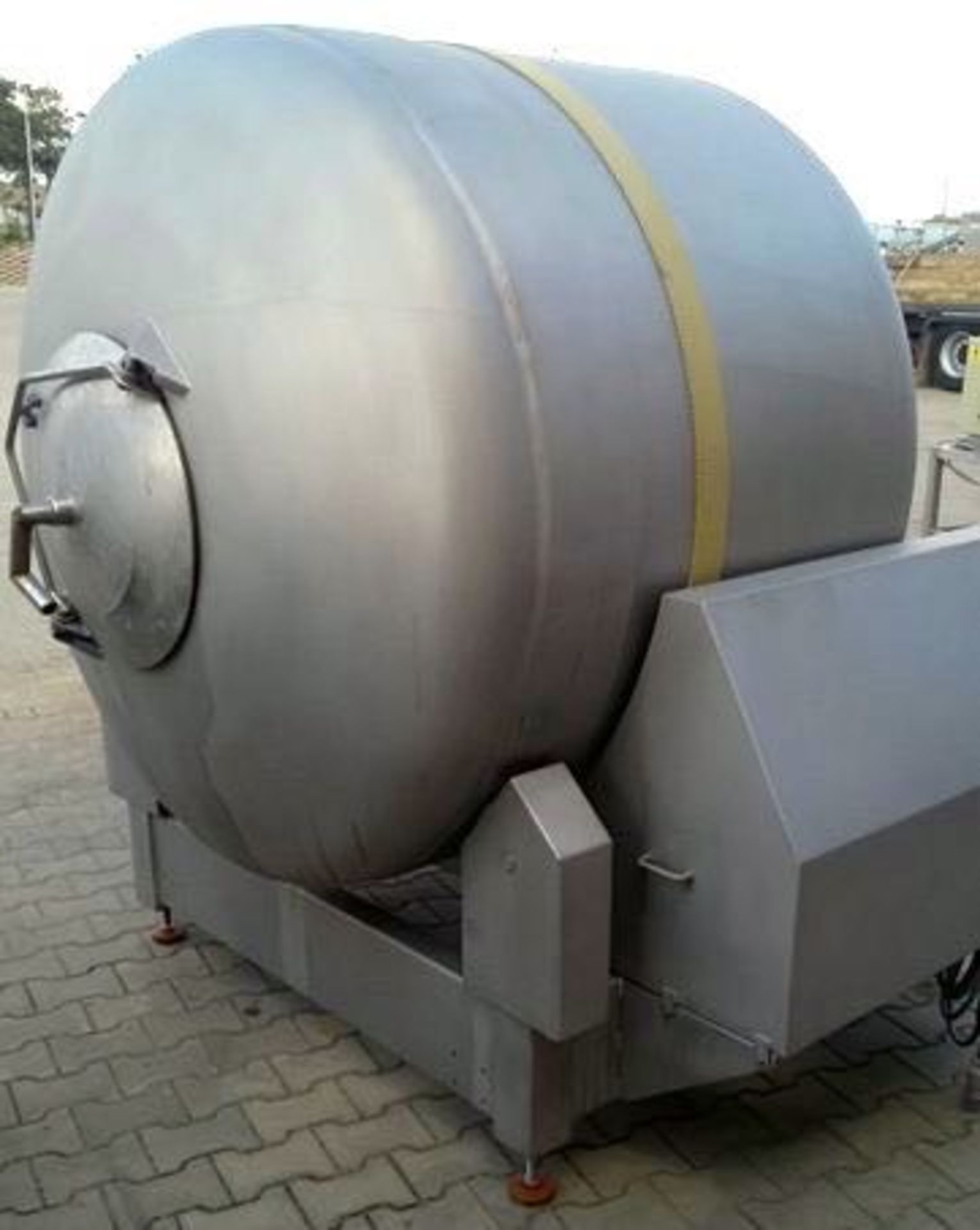 VACUUM TUMBLER