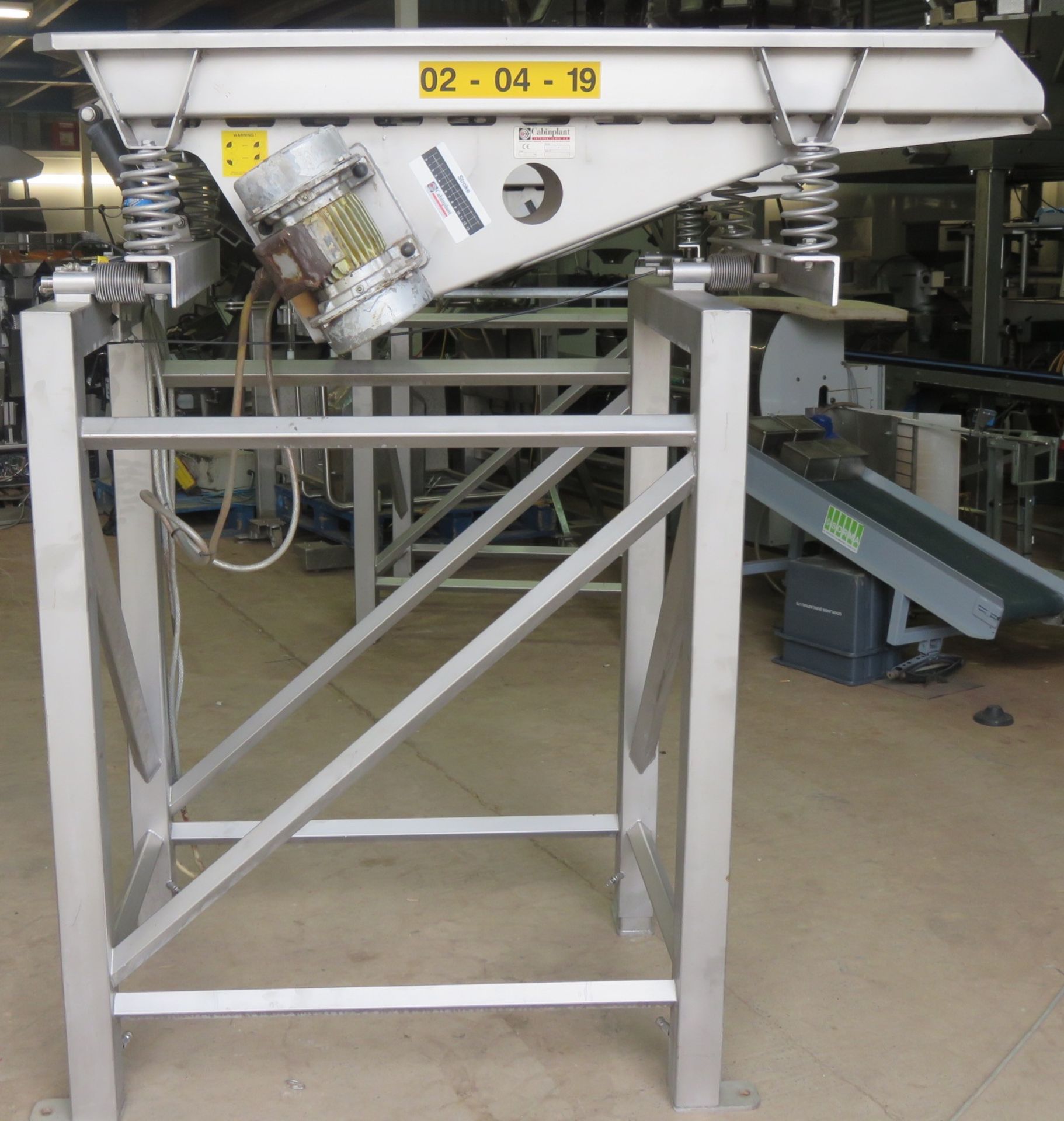 VIBRATORY FEEDER