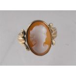 A 9ct gold Victorian cameo set ring