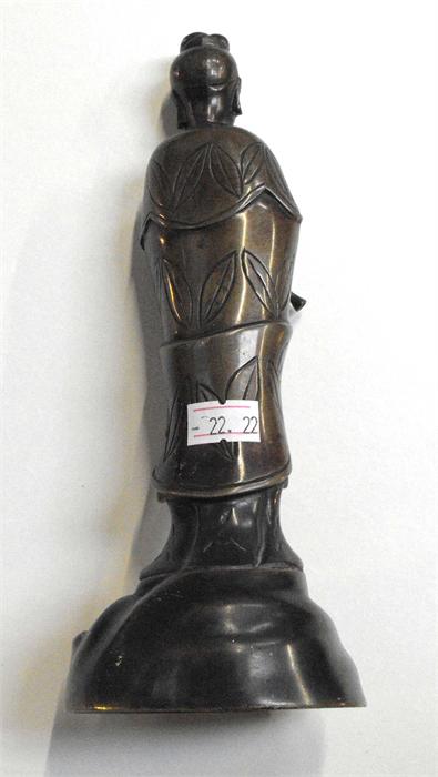 A Chinese bronze Guan Yin figure 22cm high - Image 4 of 6
