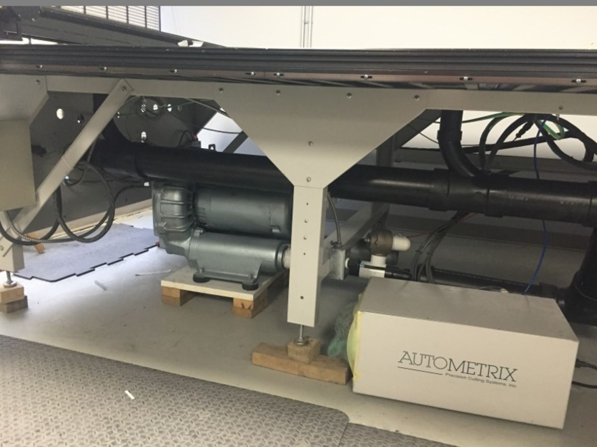Autometrix precise cutting table w/suction 19"x145" - Image 4 of 6
